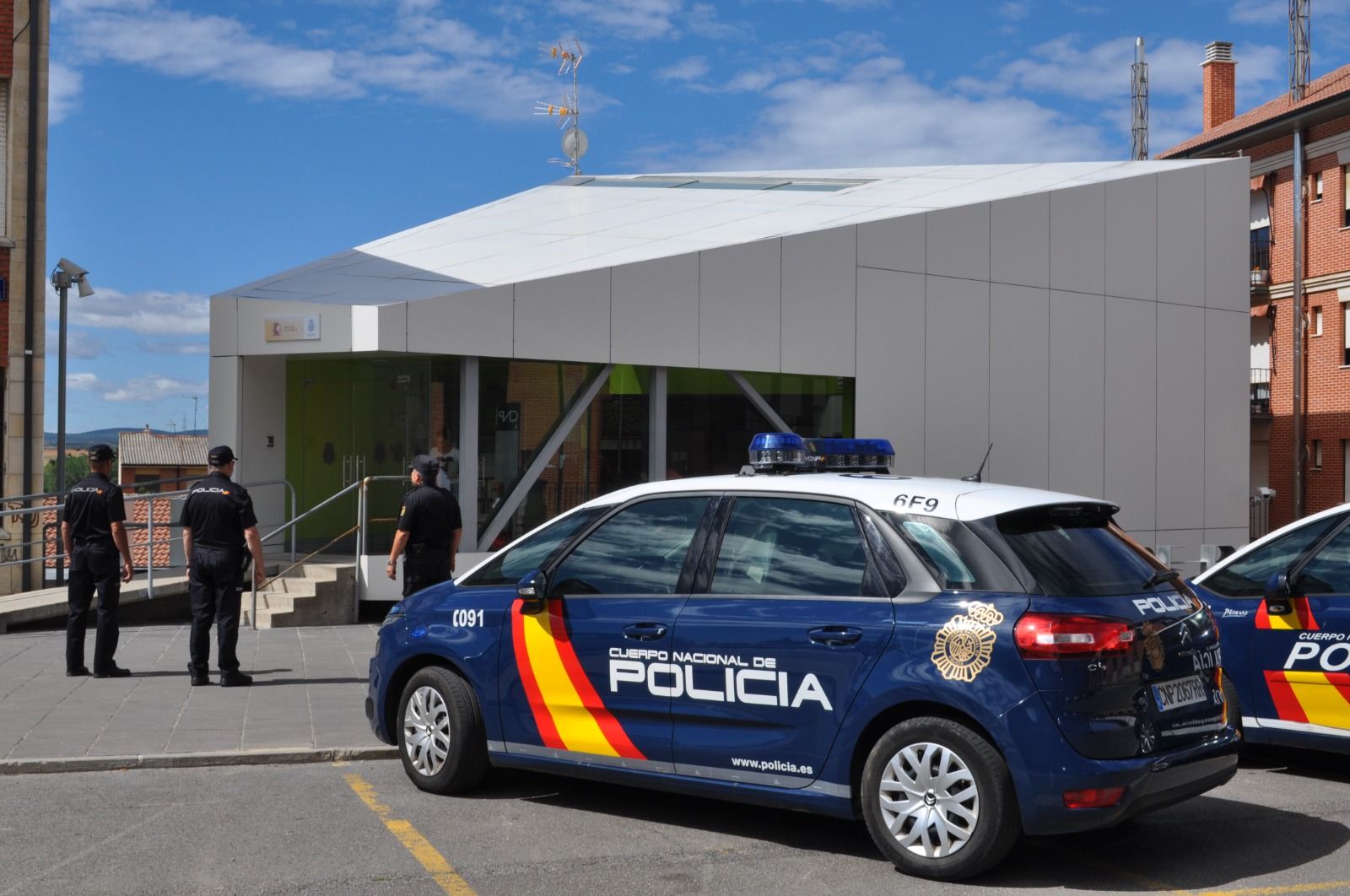 Vista exterior de la Comisaría de la Policía Nacional de Astorga. | L.N.C.