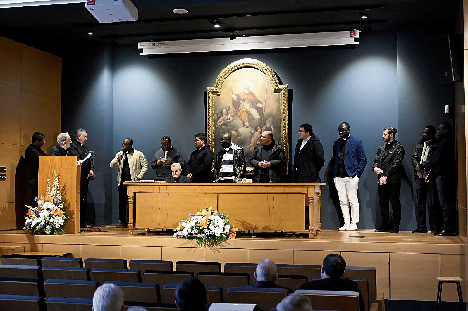 Homenaje llevado a cabo por la Diócesis de León a los diez sacedortes extranjeros de la provincia