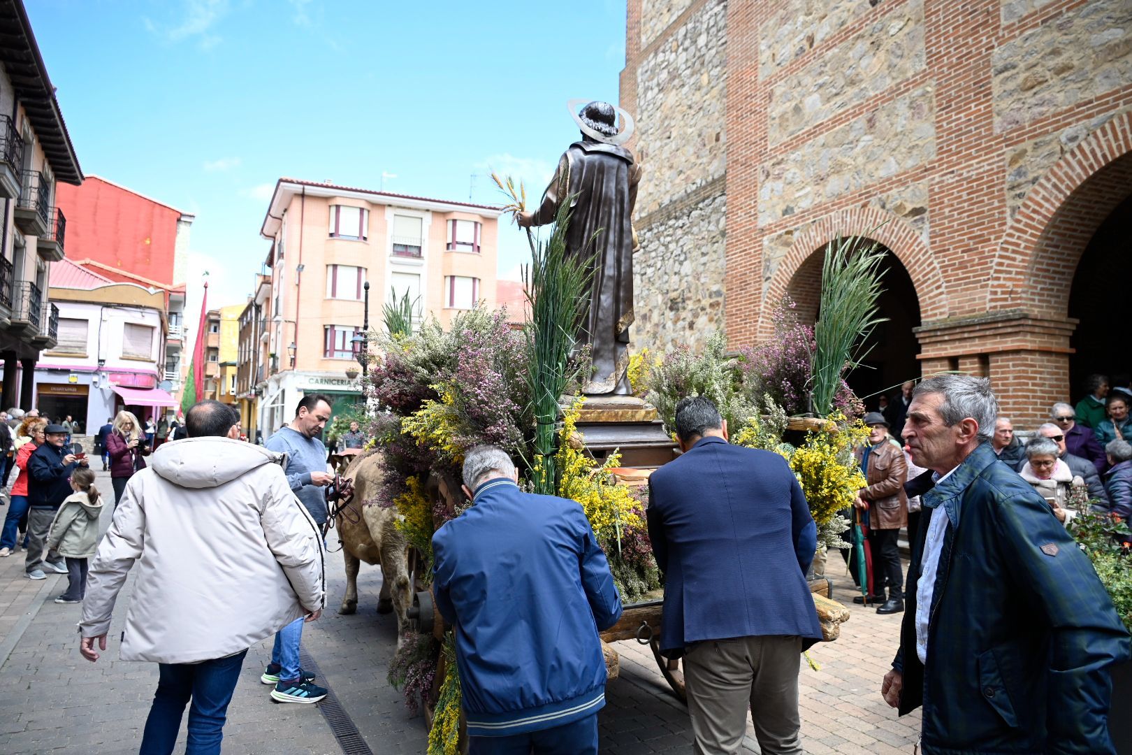 Fiesta de San Isidro en Santa María del Páramo. | SAÚL ARÉN
