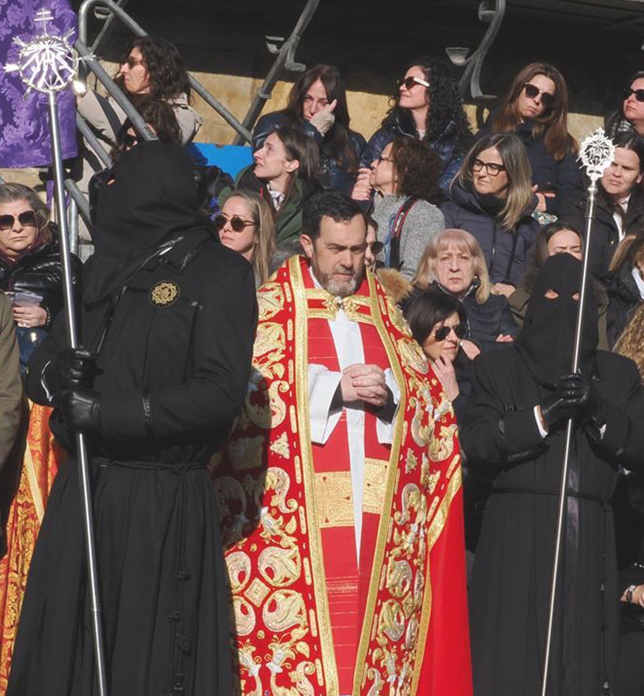 La figura del consiliario es clave en las cofradías. | MAR CALZADO