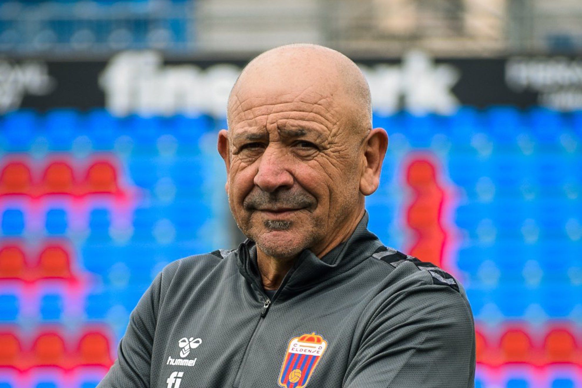 Claudio Barragán, exténico y leyenda de la Ponferradina, ha consguido el ascenso con el Eldense. ELDENSE