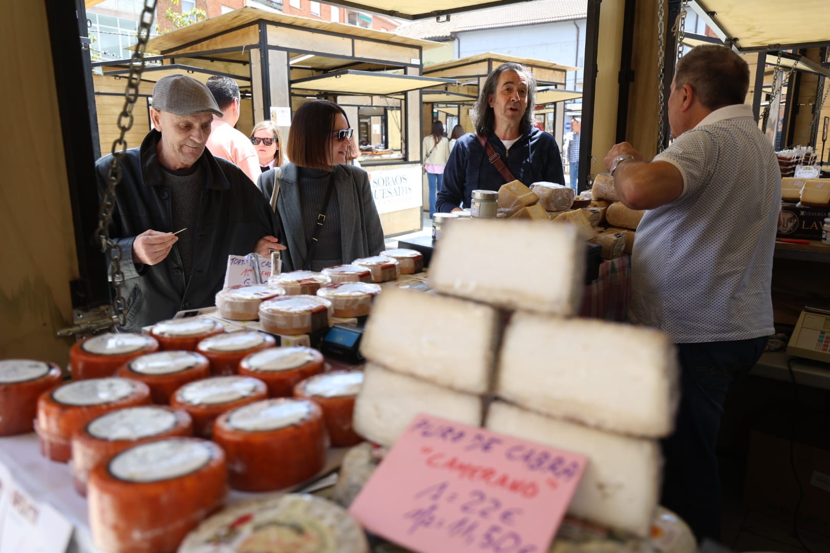 V Feria Iberqueso de Valencia de Don Juan, en imágenes
