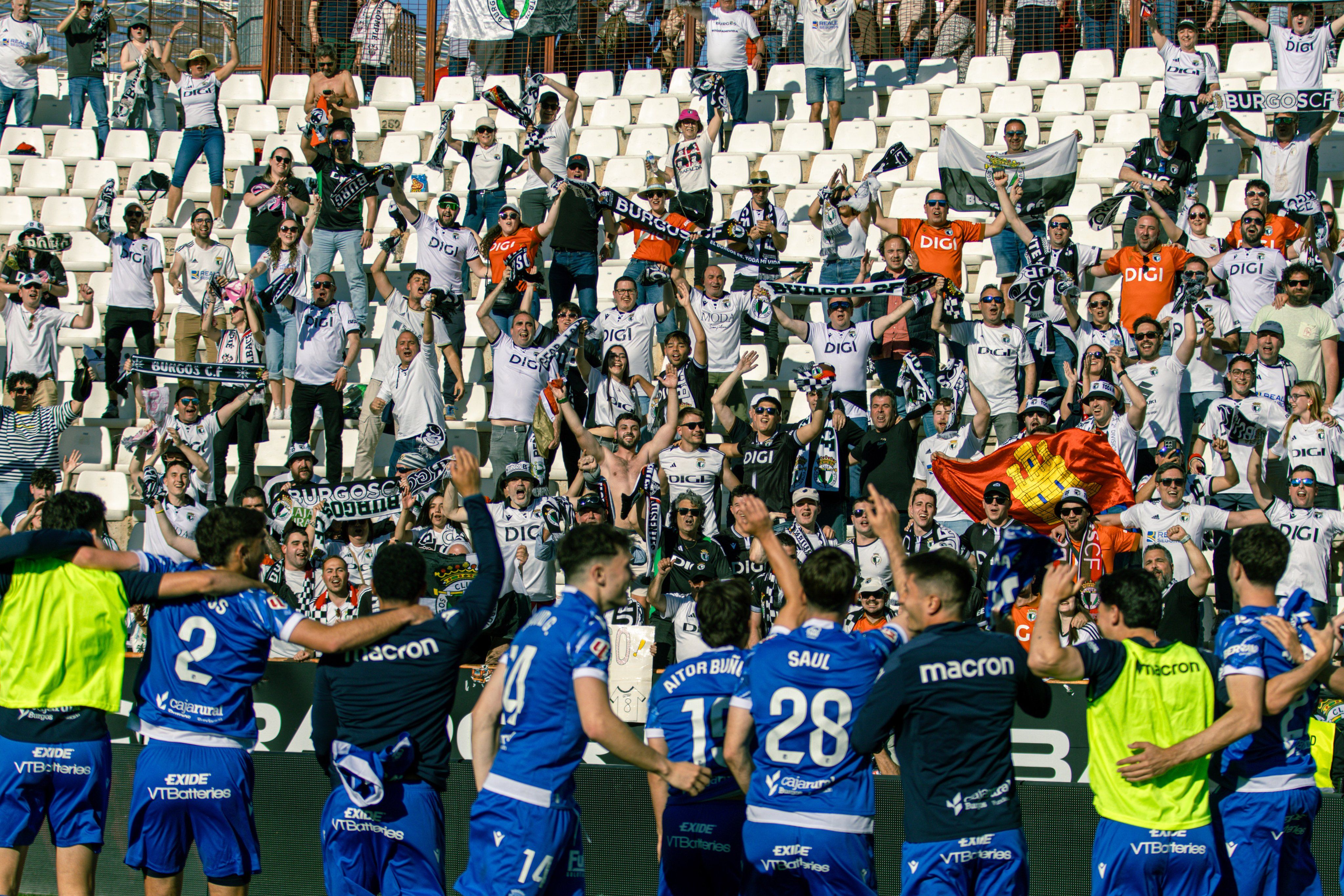 Los aficionados del Burgos agotaron las 1.000 entradas para el derbi contra la Cultural en un día. BURGOS