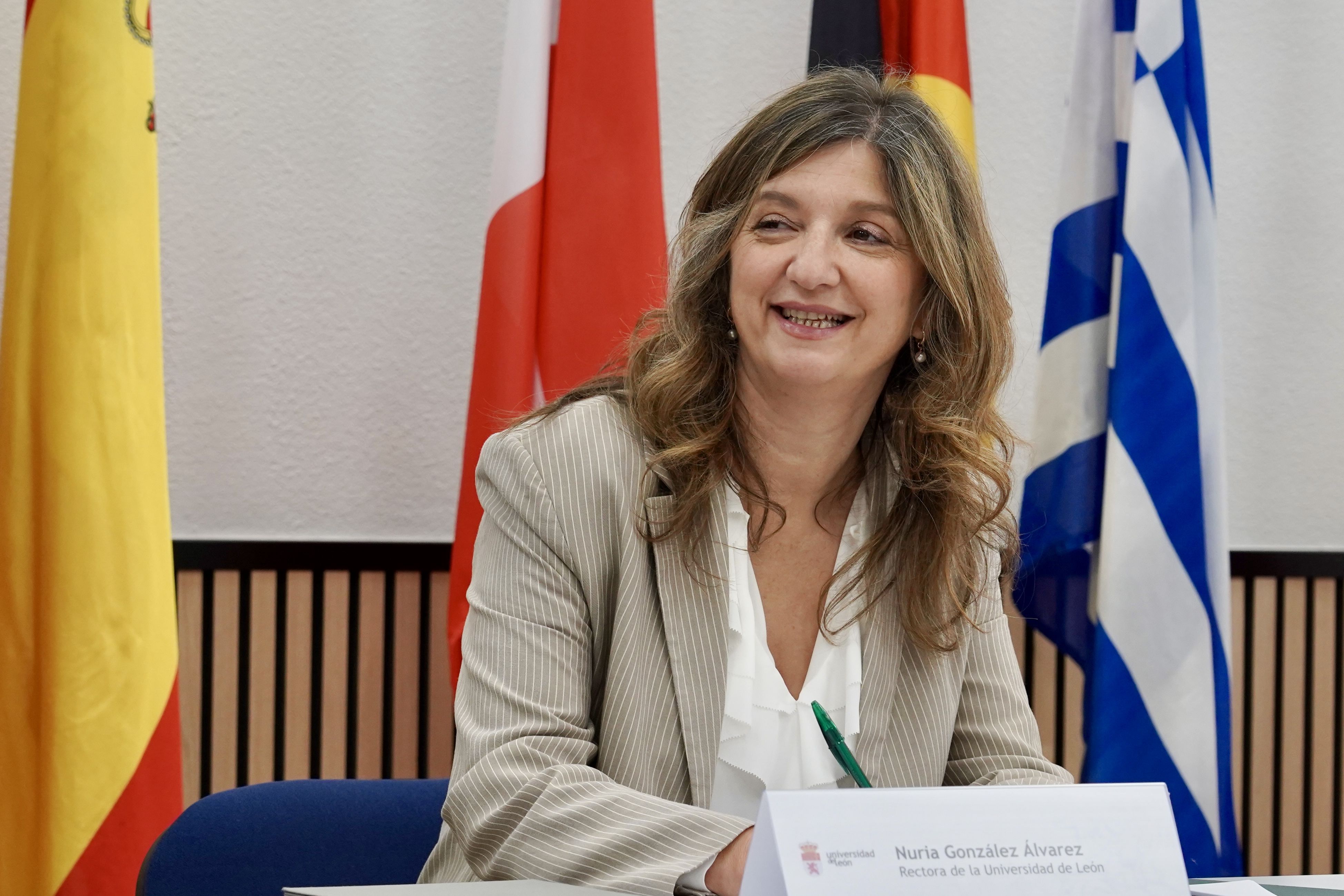 La rectora de la Universidad de León, Nuria González, durante su comparecencia de este martes. | CAMPILLO (ICAL)