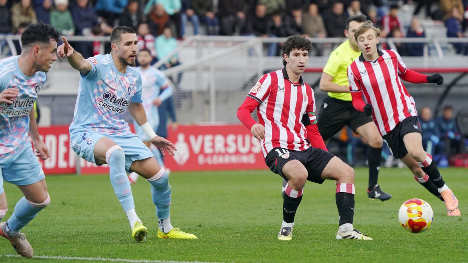 Uno de los momentos del partido de ida en Lezama. ATHLETIC