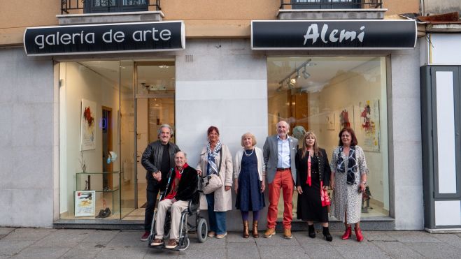 Algunos de los asistentes a la inauguración de la exposición de Federico Eguía Algunos de los asistentes a la inauguración de la exposición de Federico Eguía