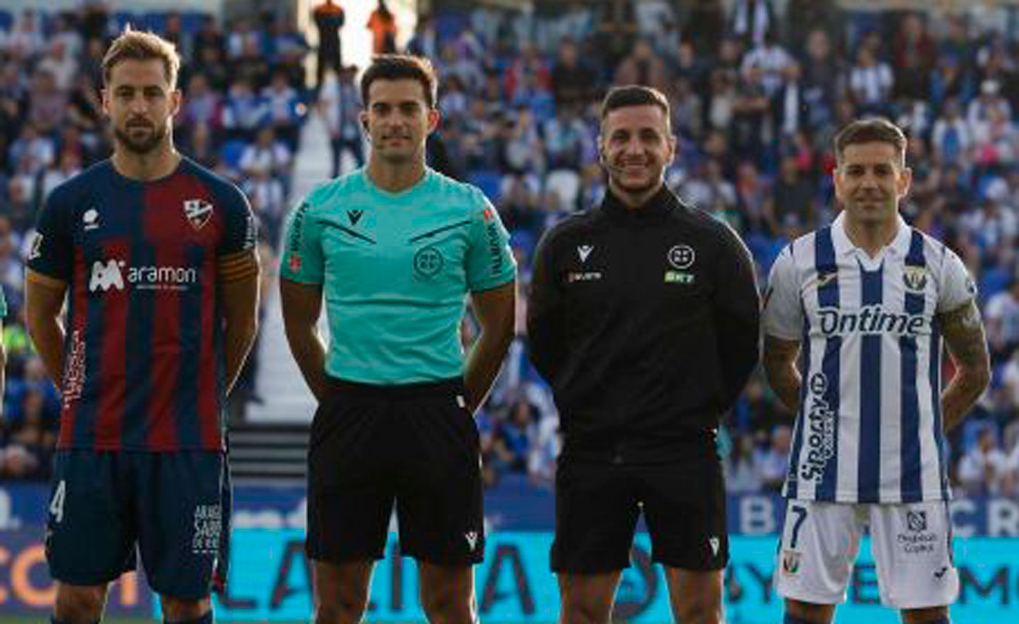 Eder Mallo, durante el Leganés-Huesca de Segunda que pitó esta semana. | LALIGA