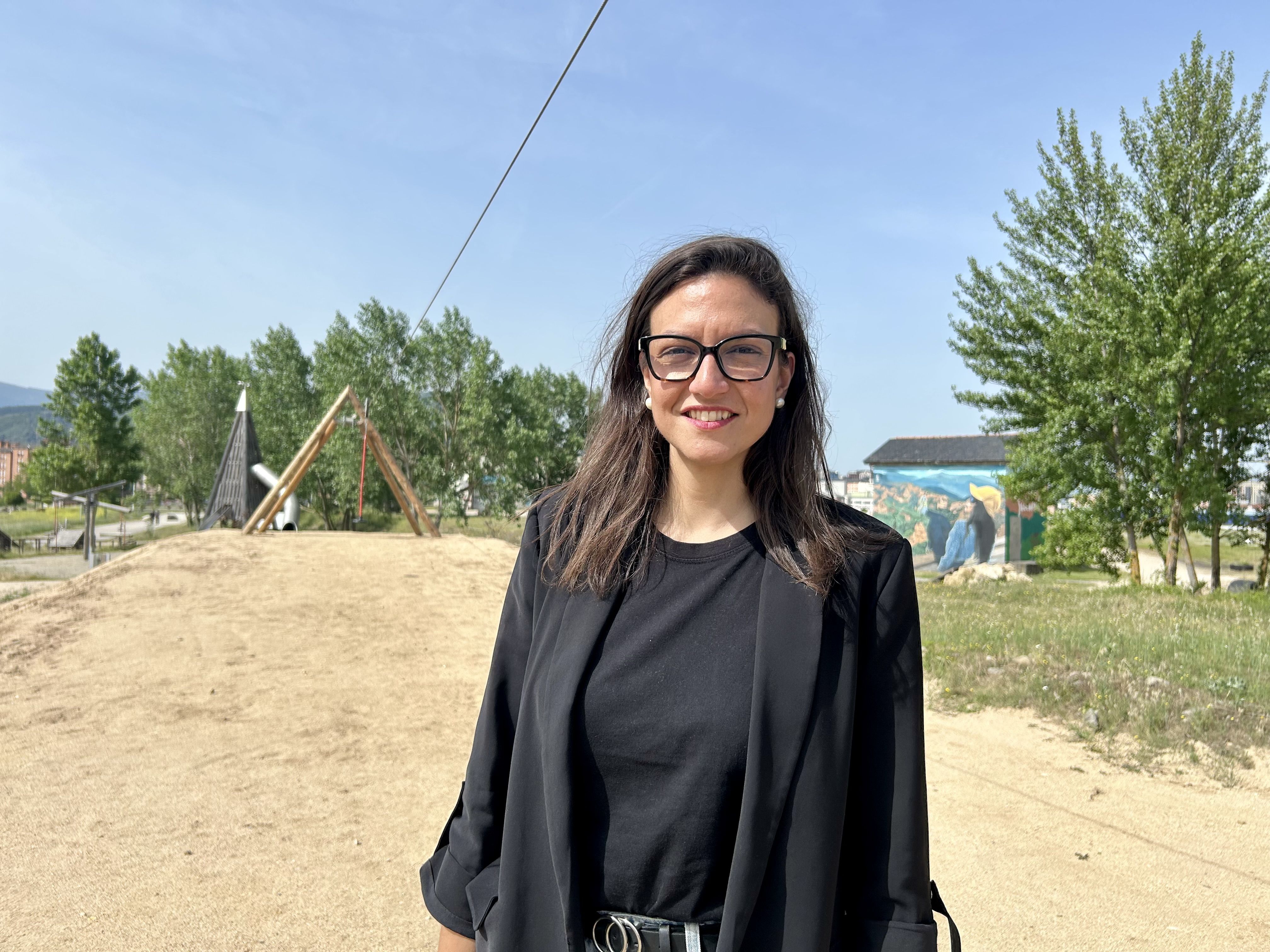 Lidia Coca anuncia el final de las obras de la tirolina. Lidia Coca anuncia el final de las obras de la tirolina.
