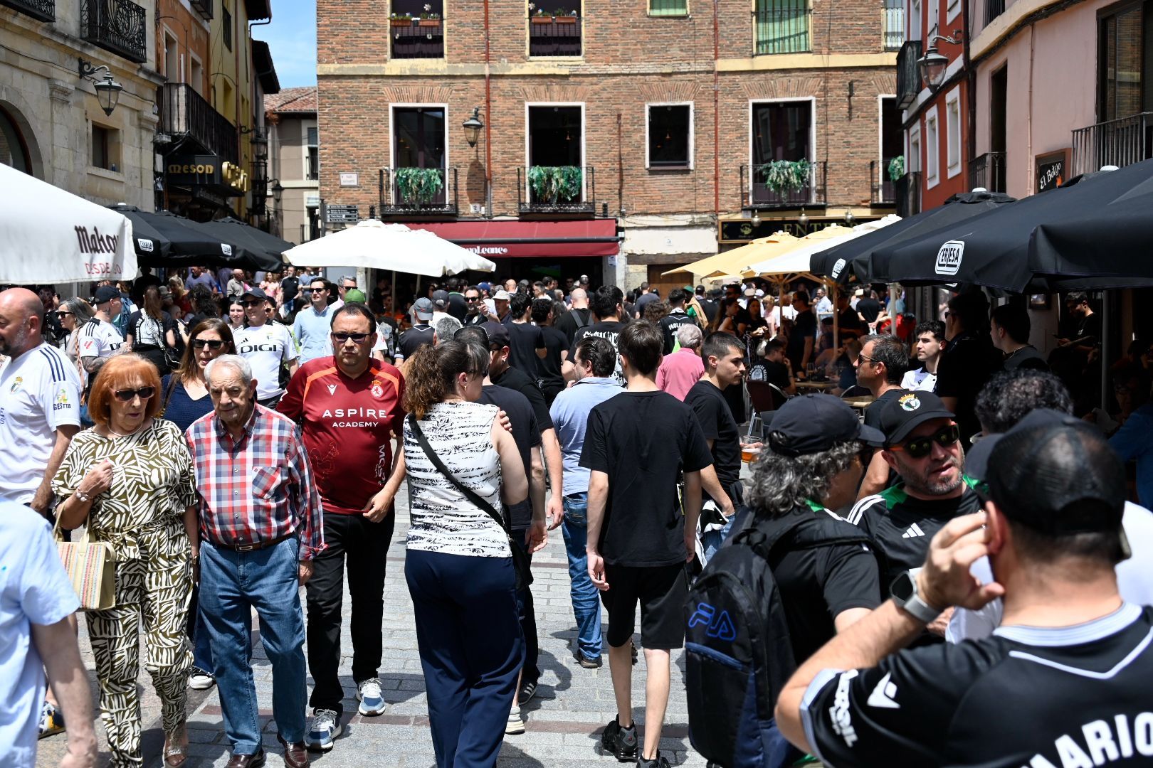 Aficion del Burgos en León (5)