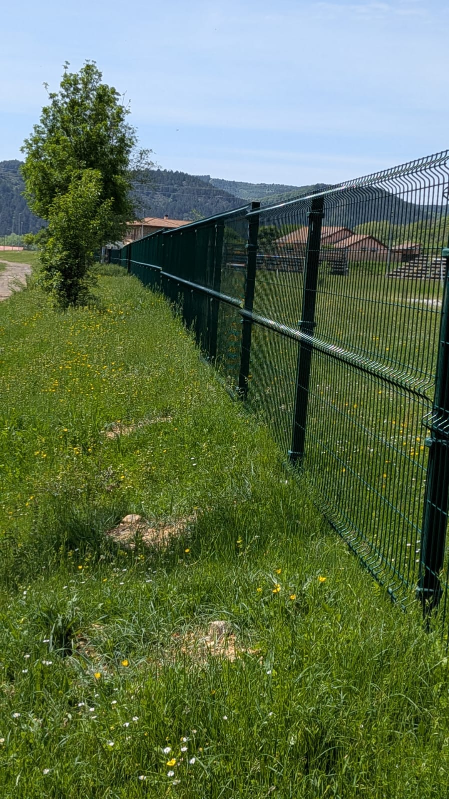 Es uno de los espacios públicos de uso social y deportivo más relevantes de la localidad. Es uno de los espacios públicos de uso social y deportivo más relevantes de la localidad.