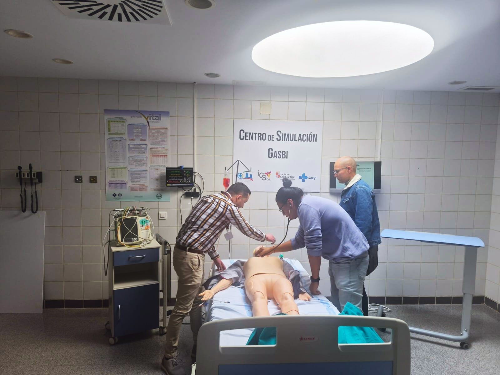 Profesionales sanitarios durante las jornadas 'Respibierzo 2026'.