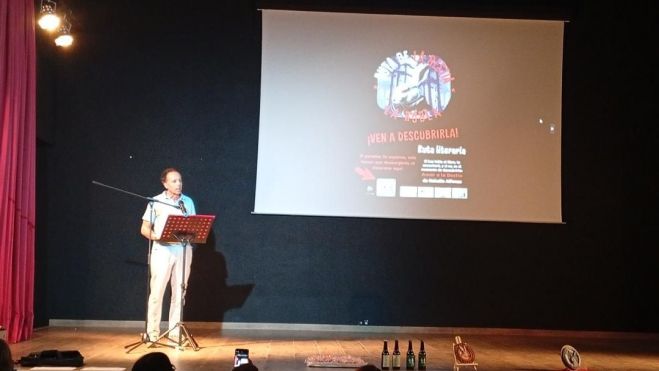 En la imagen, un momento de la presentación de la rutaen La Robla. E. NIÑO En la imagen, un momento de la presentación de la rutaen La Robla. E. NIÑO