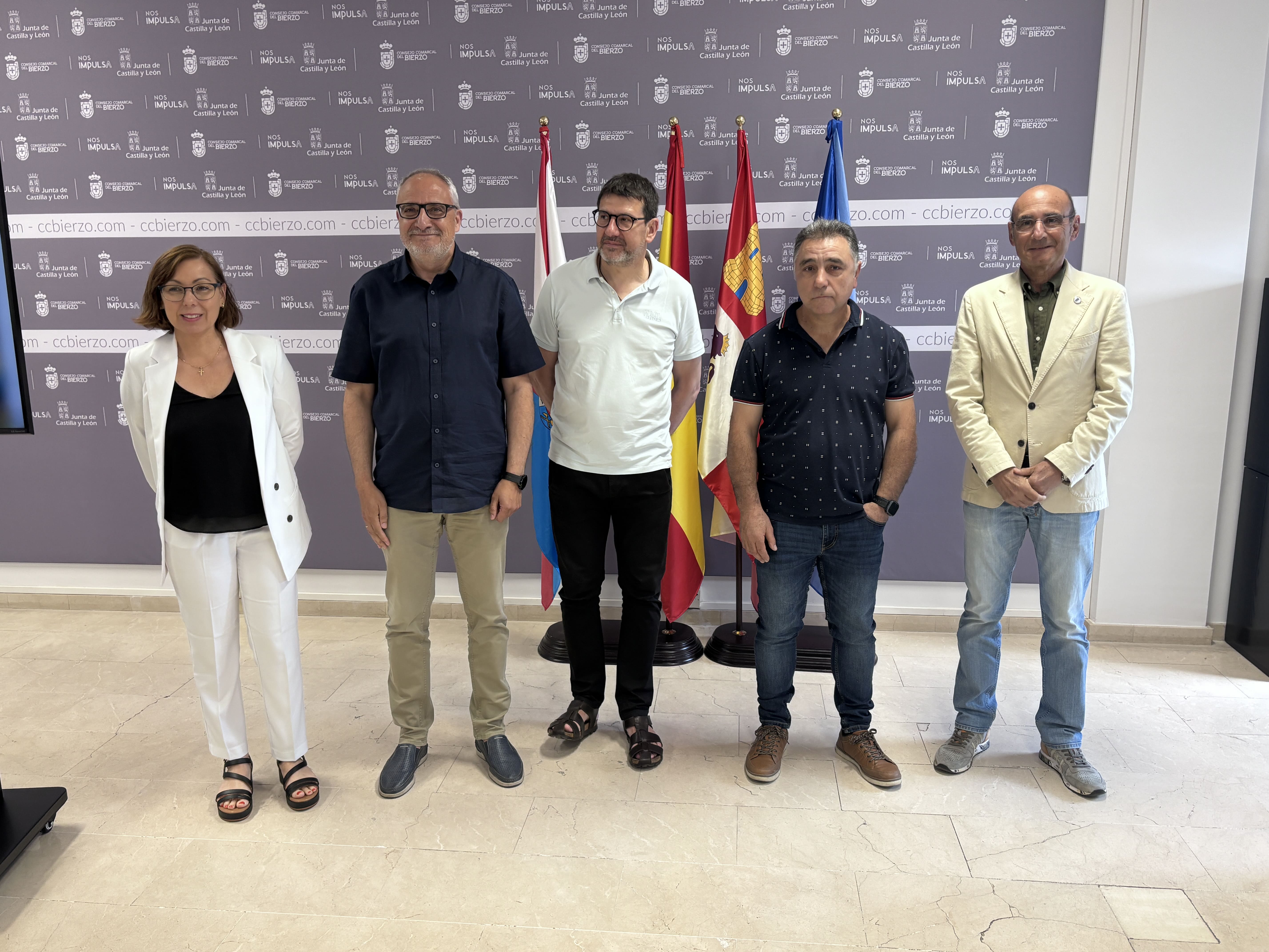 Presentación de la feria en las instalaciones del Consejo Comarcal del Bierzo. | JAVIER FERNÁNDEZ Presentación de la feria en las instalaciones del Consejo Comarcal del Bierzo. | JAVIER FERNÁNDEZ