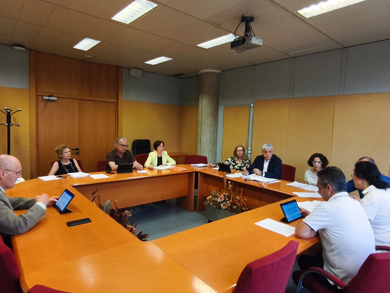 Una imagen de la reunión de la Comisión de Patrimonio celebrada este martes. | L.N.C. Una imagen de la reunión de la Comisión de Patrimonio celebrada este martes. | L.N.C.