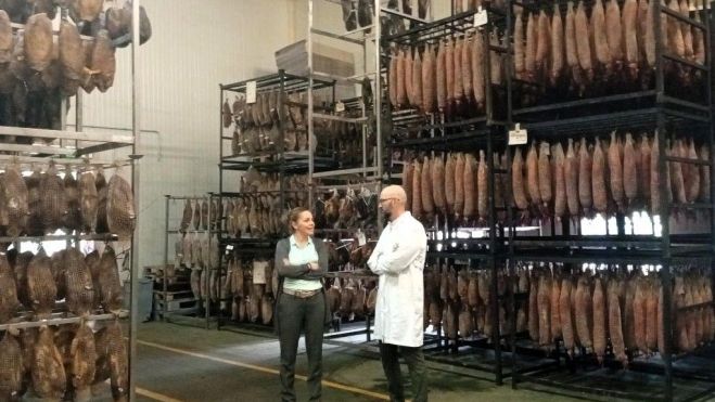 El subdelegado visitó las instalaciones de la empresa gordonesa. E. NIÑO