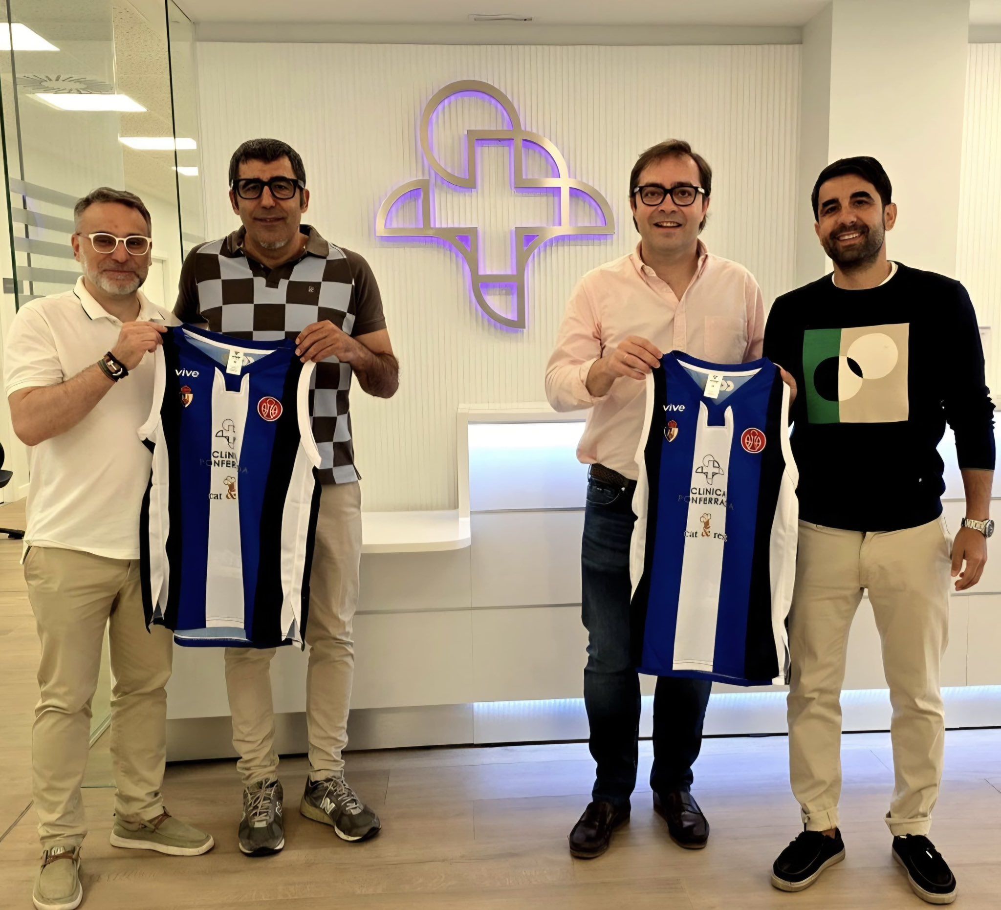 La Clínica Ponferrada renueva su patrocinio con el CDP. CPSDP