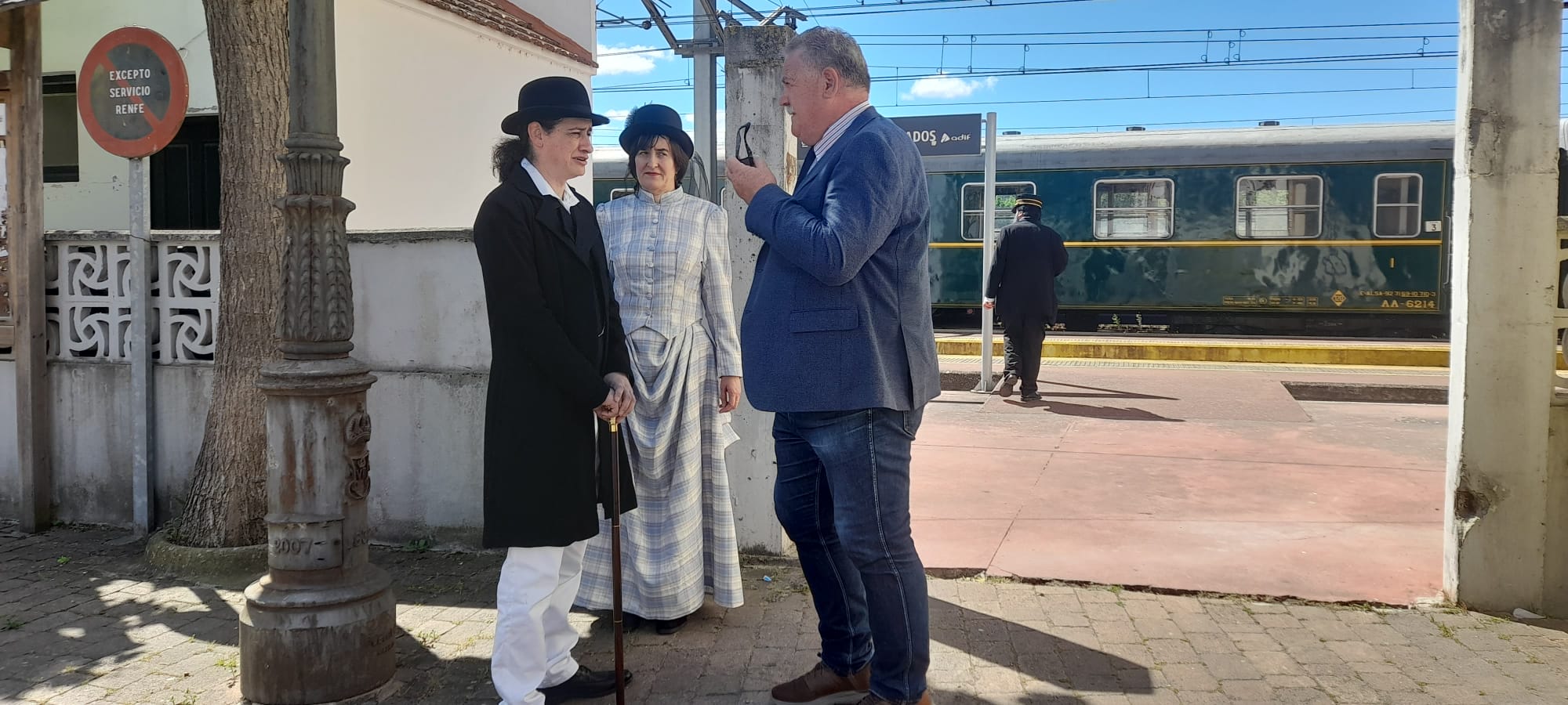 toral en tren 6