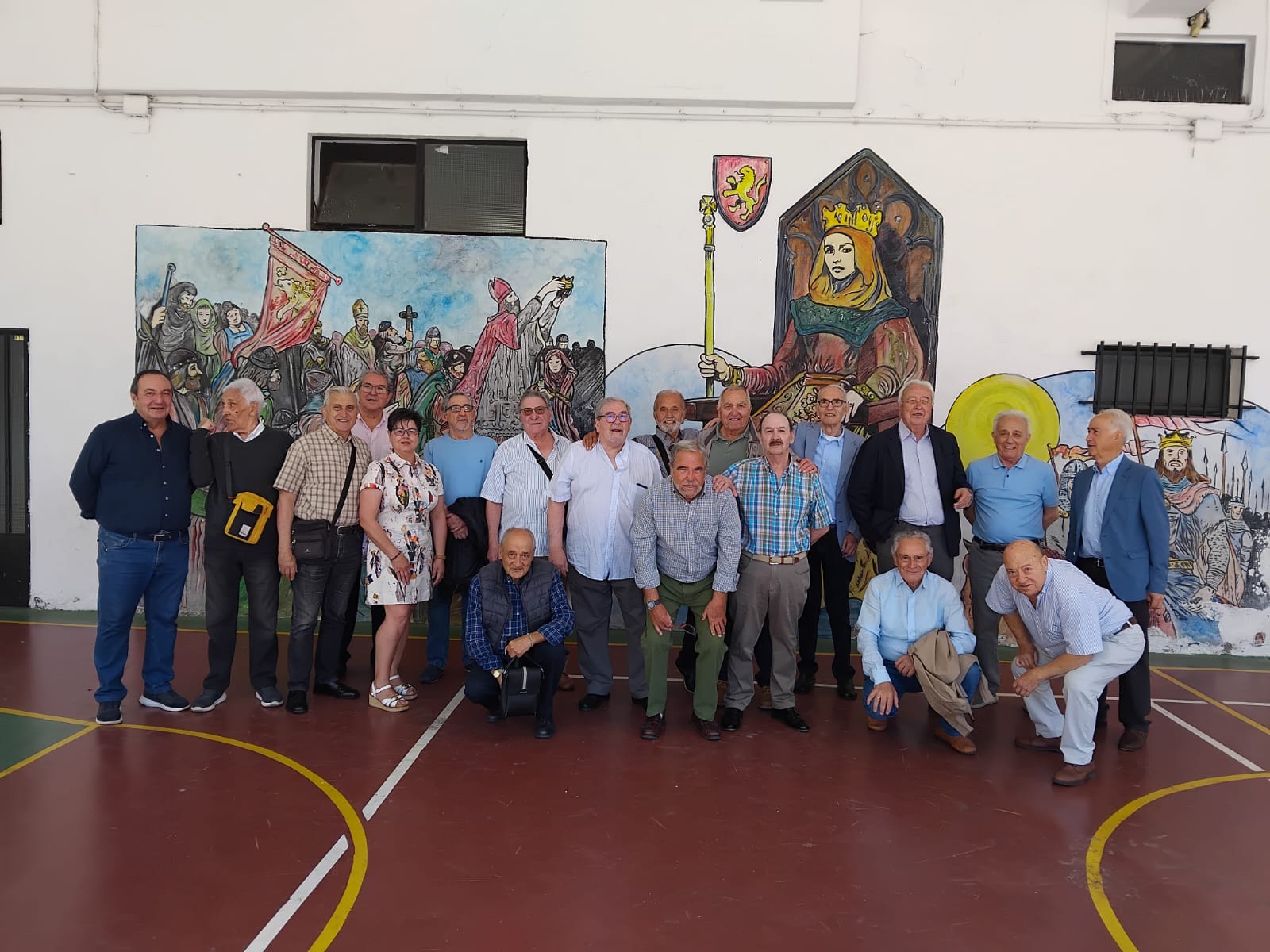 Encuentro de antiguos alumnos de la promoción de 1966 del Colegio Leonés de San Isidoro. | LNC