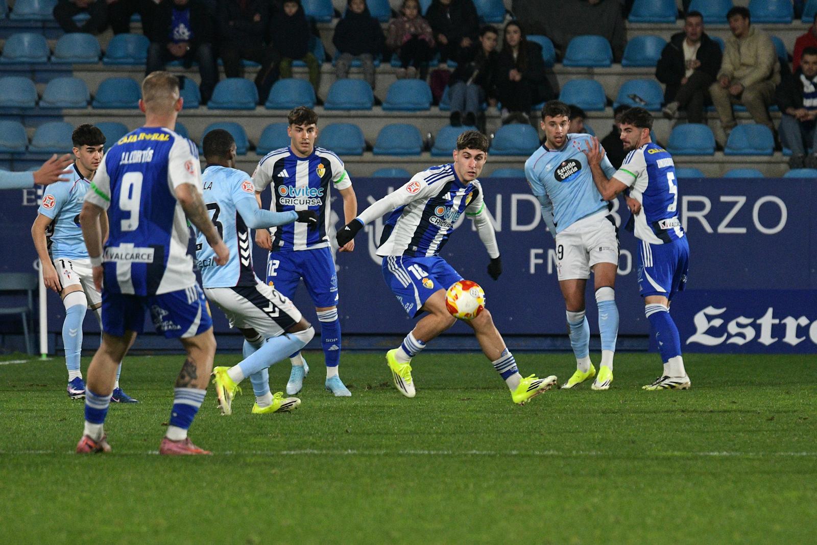 El Celta Fortuna será el rival de la Ponferradina en la final del ascenso a Segunda División. ENRIQUE RAMÓN