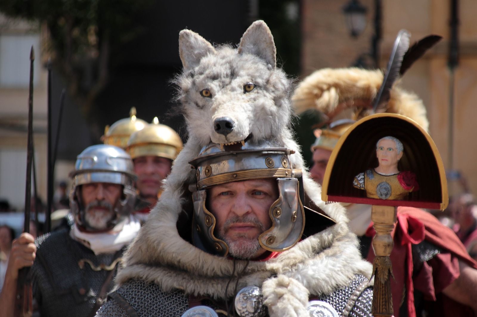Un desfile romano para honrar el origen de la ciudad de León Un desfile romano para honrar el origen de la ciudad de León