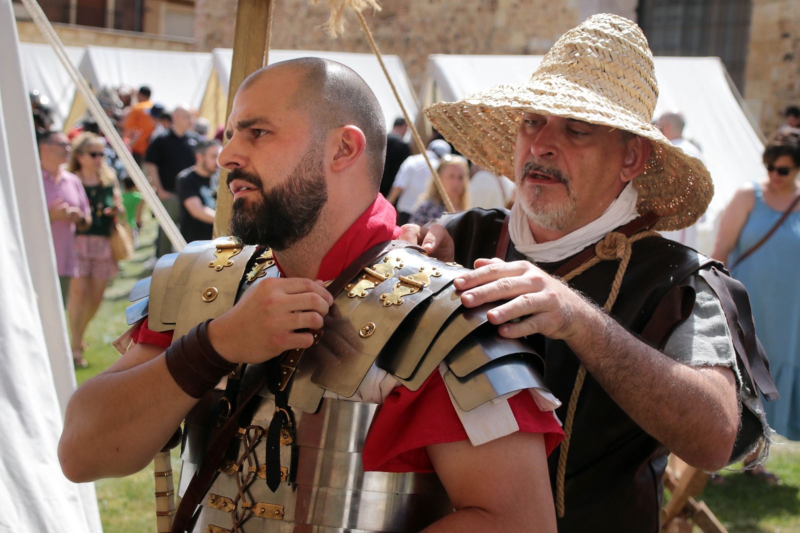 Un desfile romano para honrar el origen de la ciudad de León