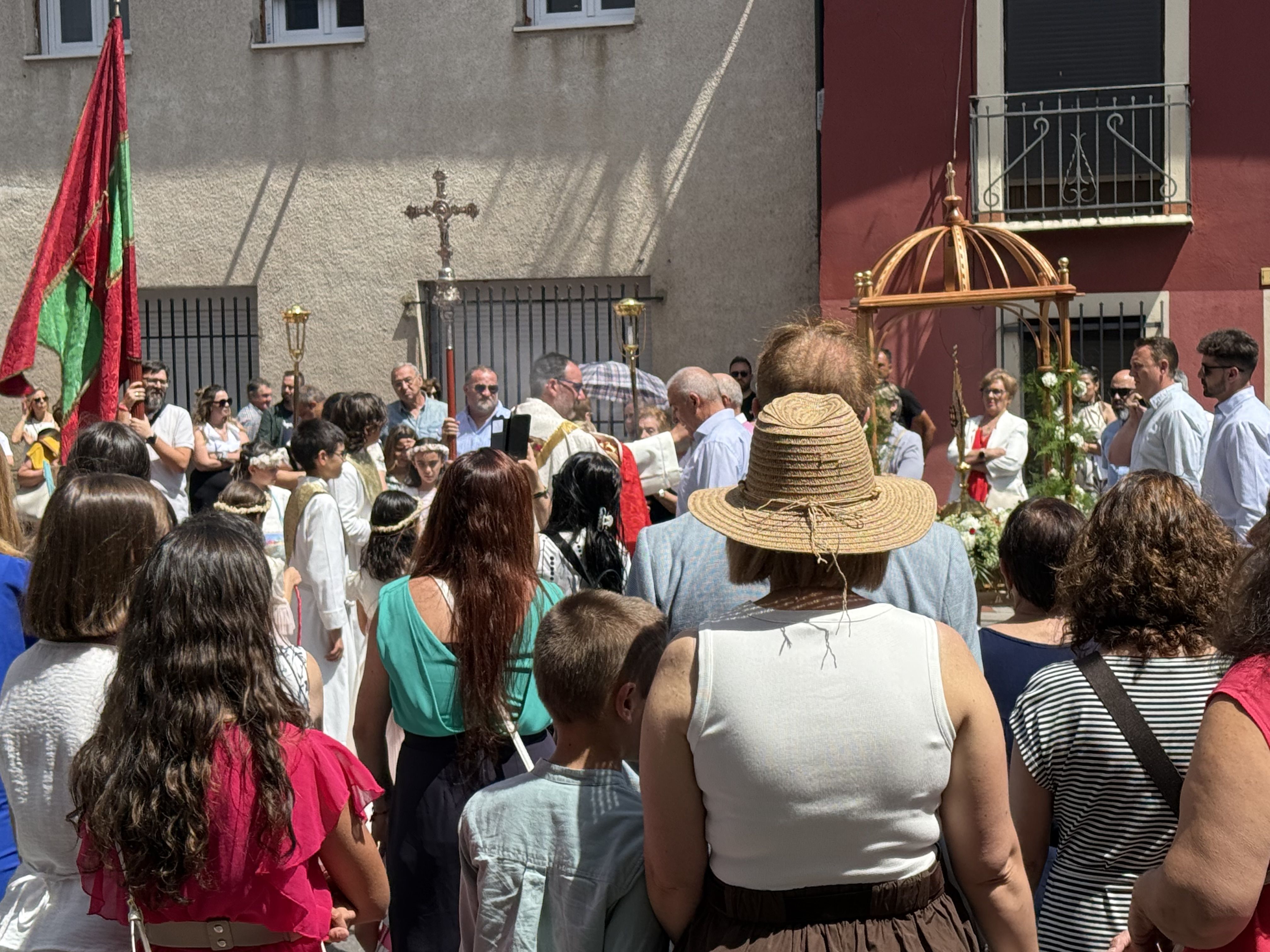 La celebración del del Corpus de San Andrés del Rabanedo, en imágenes 