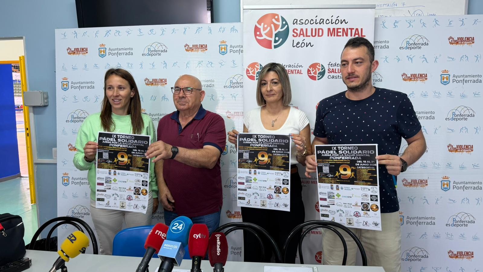 Uno de los momentos de la presentación de la competición. QUINITO