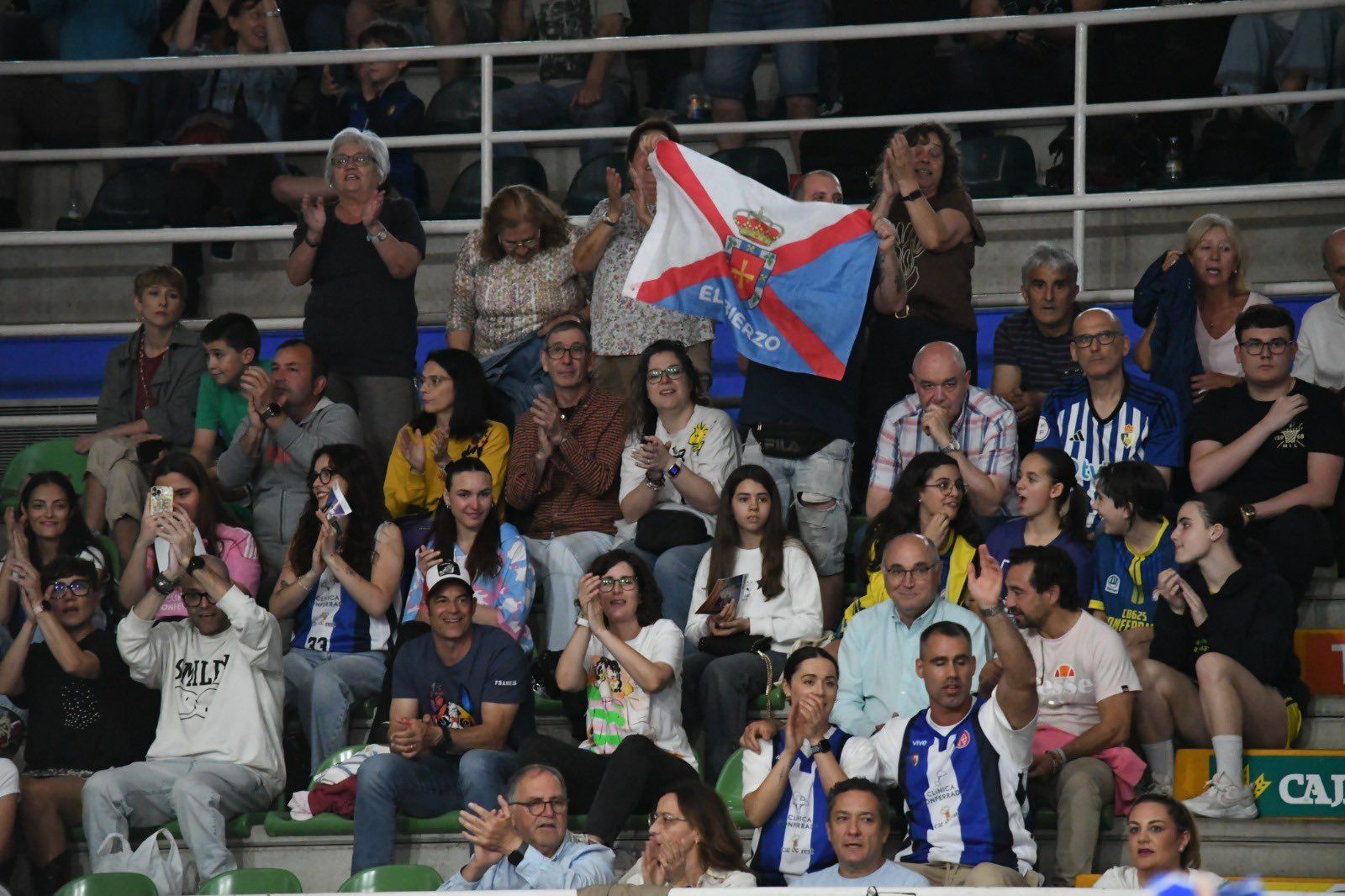 El Clínica Ponferrada presentó su campaña de abonados para la próxima temporada. CPSDP El Clínica Ponferrada presentó su campaña de abonados para la próxima temporada. CPSDP