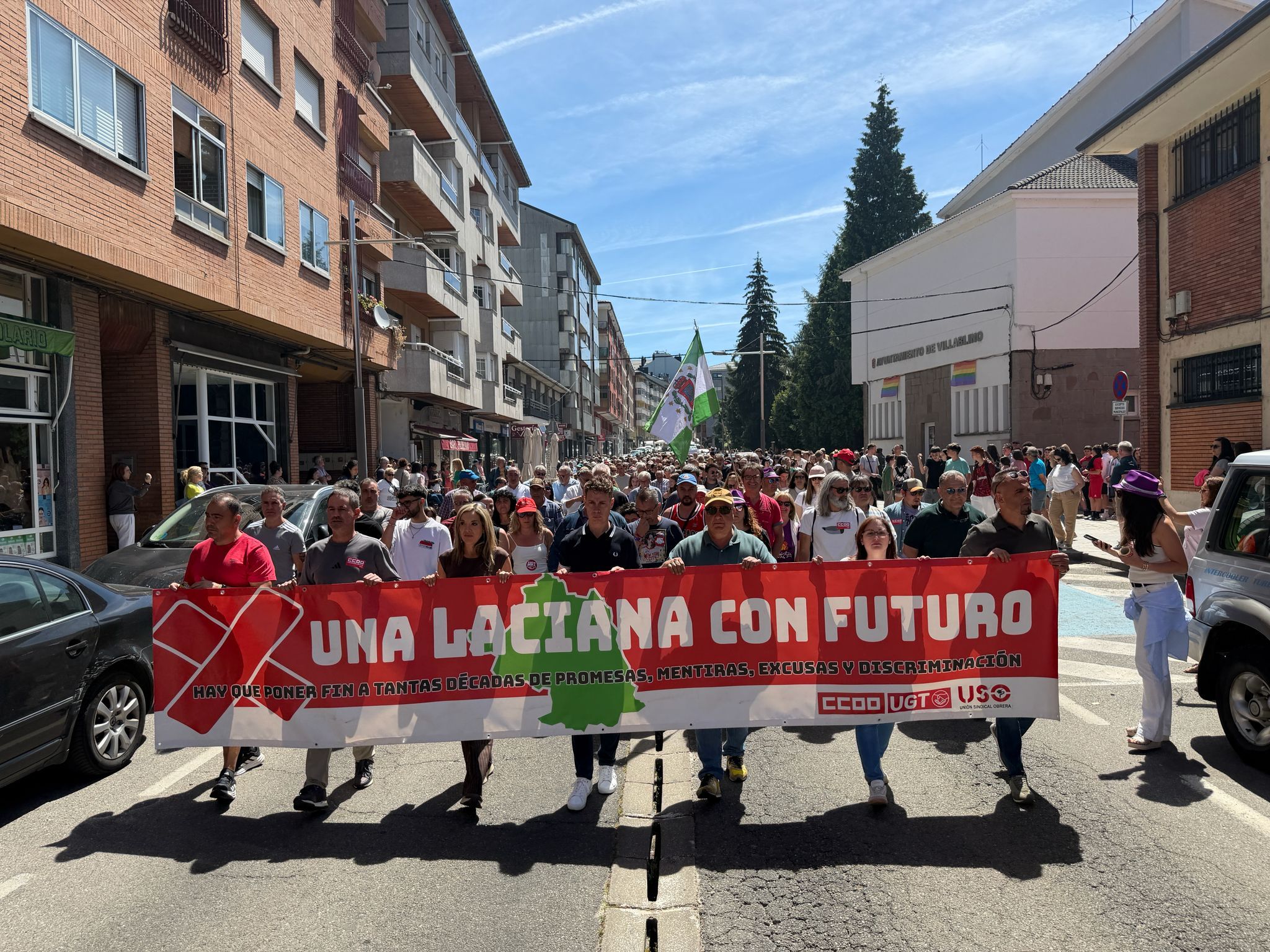 La protesta en Villablino por el futuro del valle de Laciana, en imágenes 