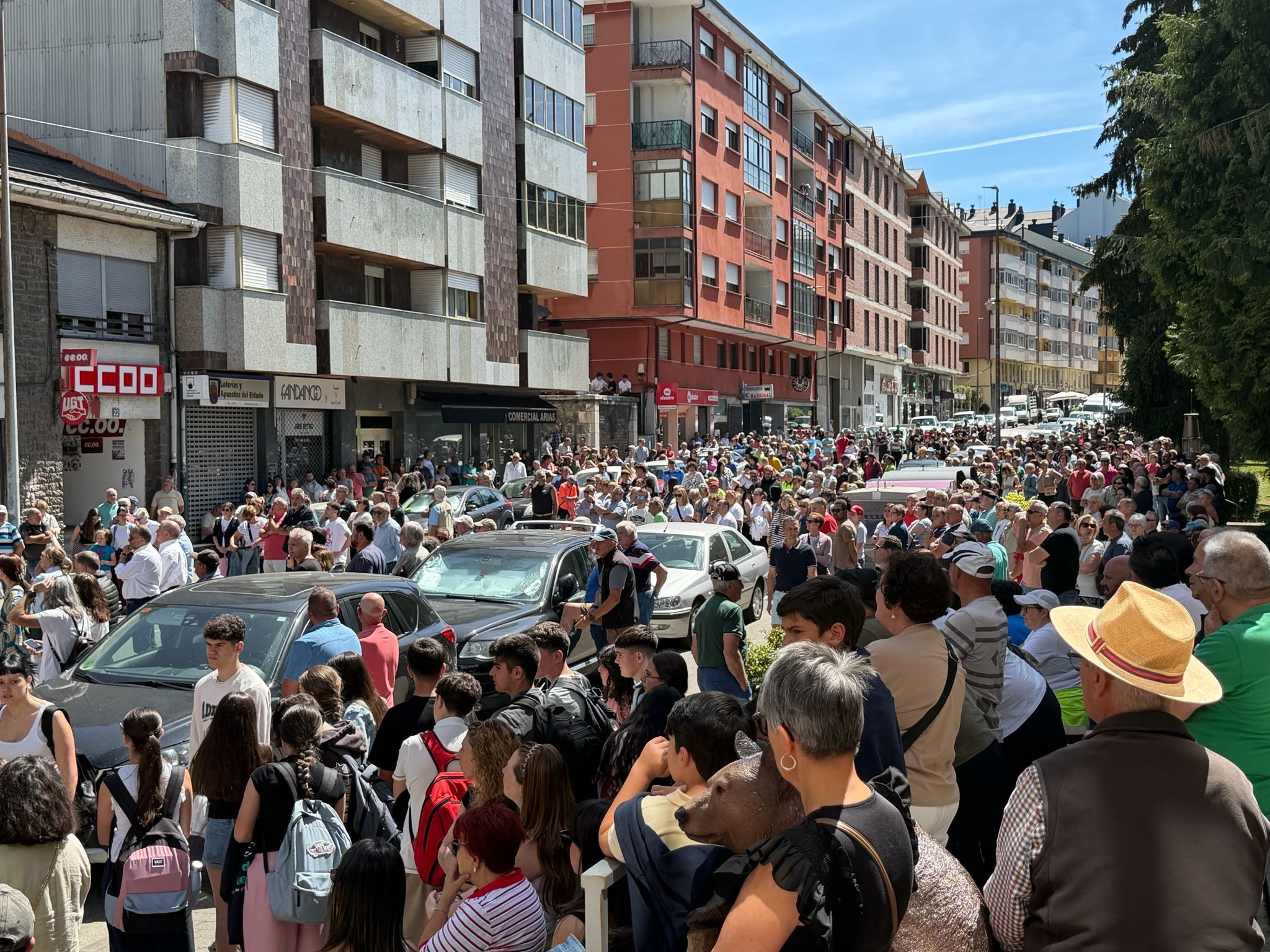 La protesta en Villablino por el futuro del valle de Laciana, en imágenes 