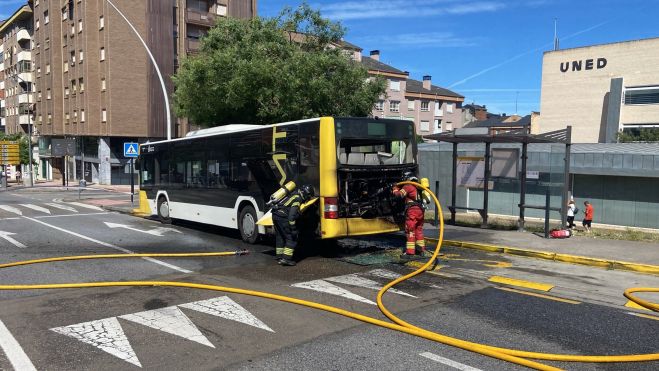 El autobús era el más antiguo de toda la flota. | BOMBEROS PONFERRADA