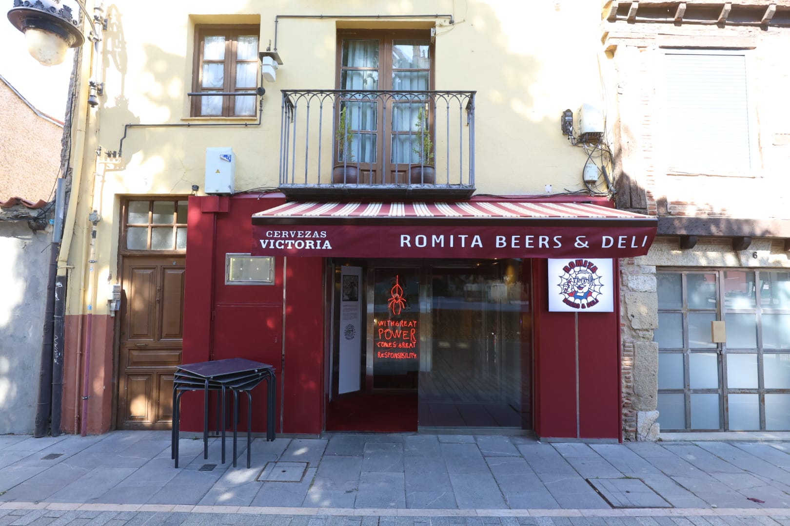 Romita Beers & Deli está ubicado en el número 5 de la Plaza de Puerta Obispo. | FERNANDO OTERO Romita Beers & Deli está ubicado en el número 5 de la Plaza de Puerta Obispo. | FERNANDO OTERO