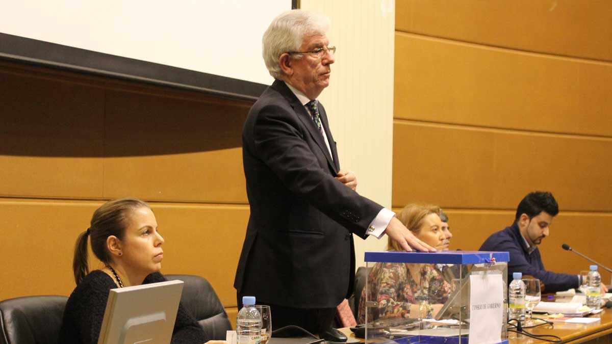 El rector de la ULE, José Ángel Hermida, este miércoles durante el claustro universitario.