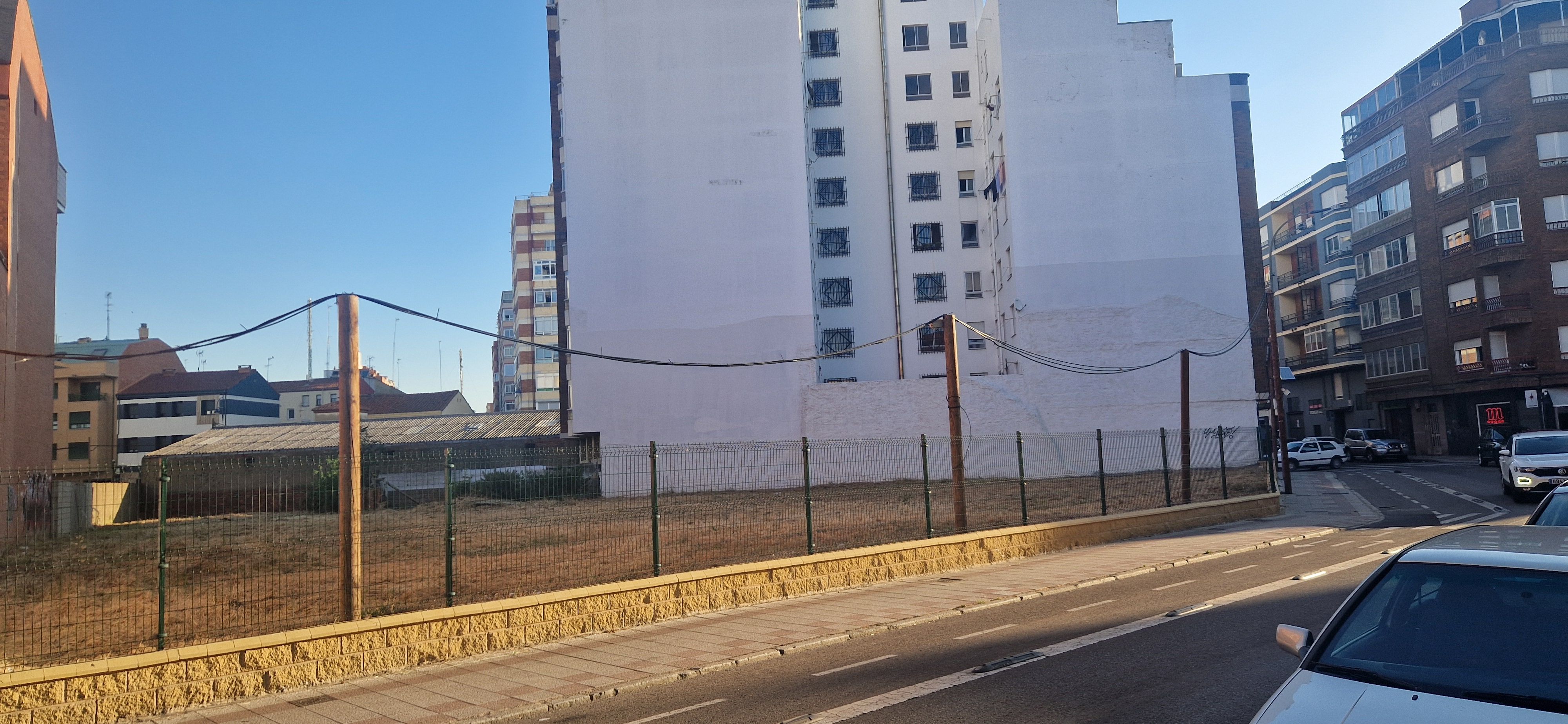 El nuevo vial conectará Padre Getino con la confluencia de San Juan de Sahagún y Los Osorios en la plaza Padre Severino Ibáñez. | A. MARTÍNEZ El nuevo vial conectará Padre Getino con la confluencia de San Juan de Sahagún y Los Osorios en la plaza Padre Severino Ibáñez. | A. MARTÍNEZ