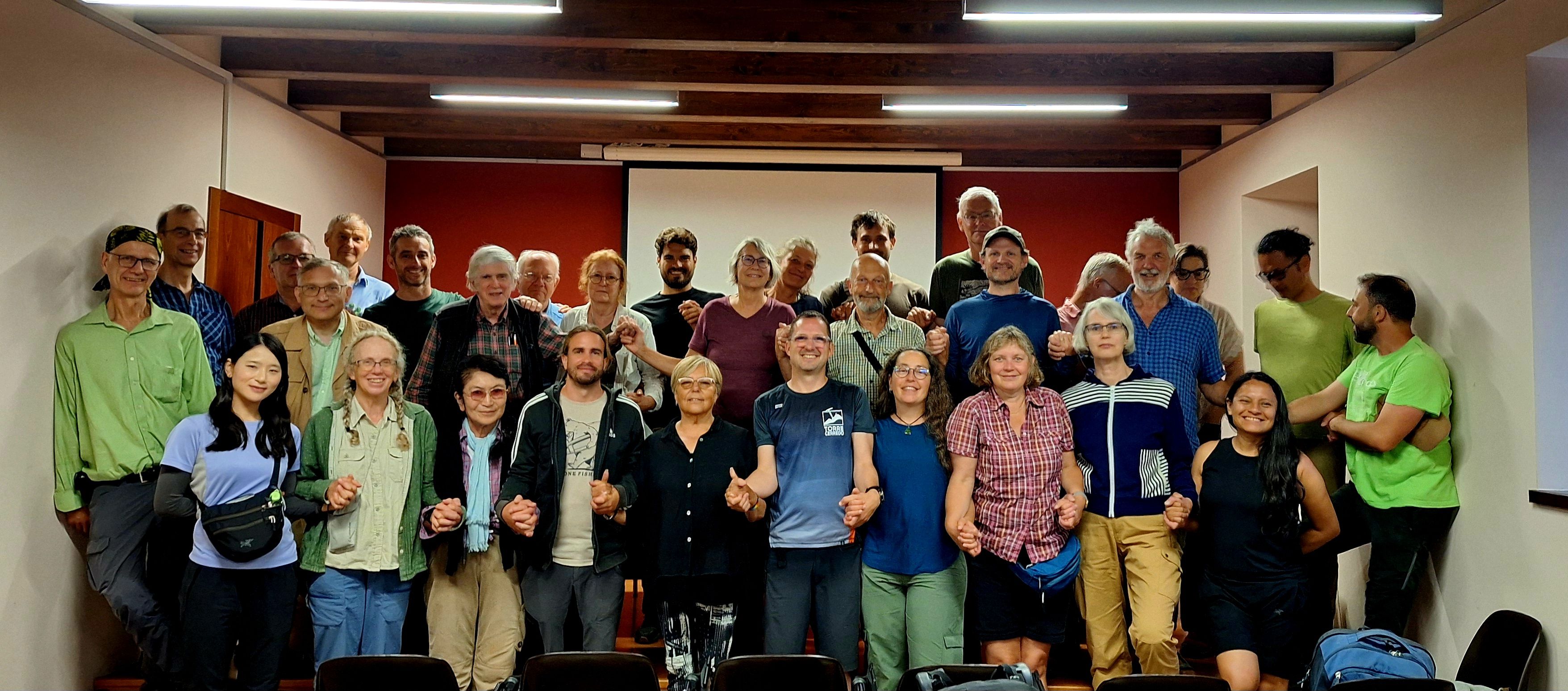 La expedición forma parte de las actividades relacionadas con el Congreso Anual de la Sociedad Internacional de Ciencias de la Vegetación.