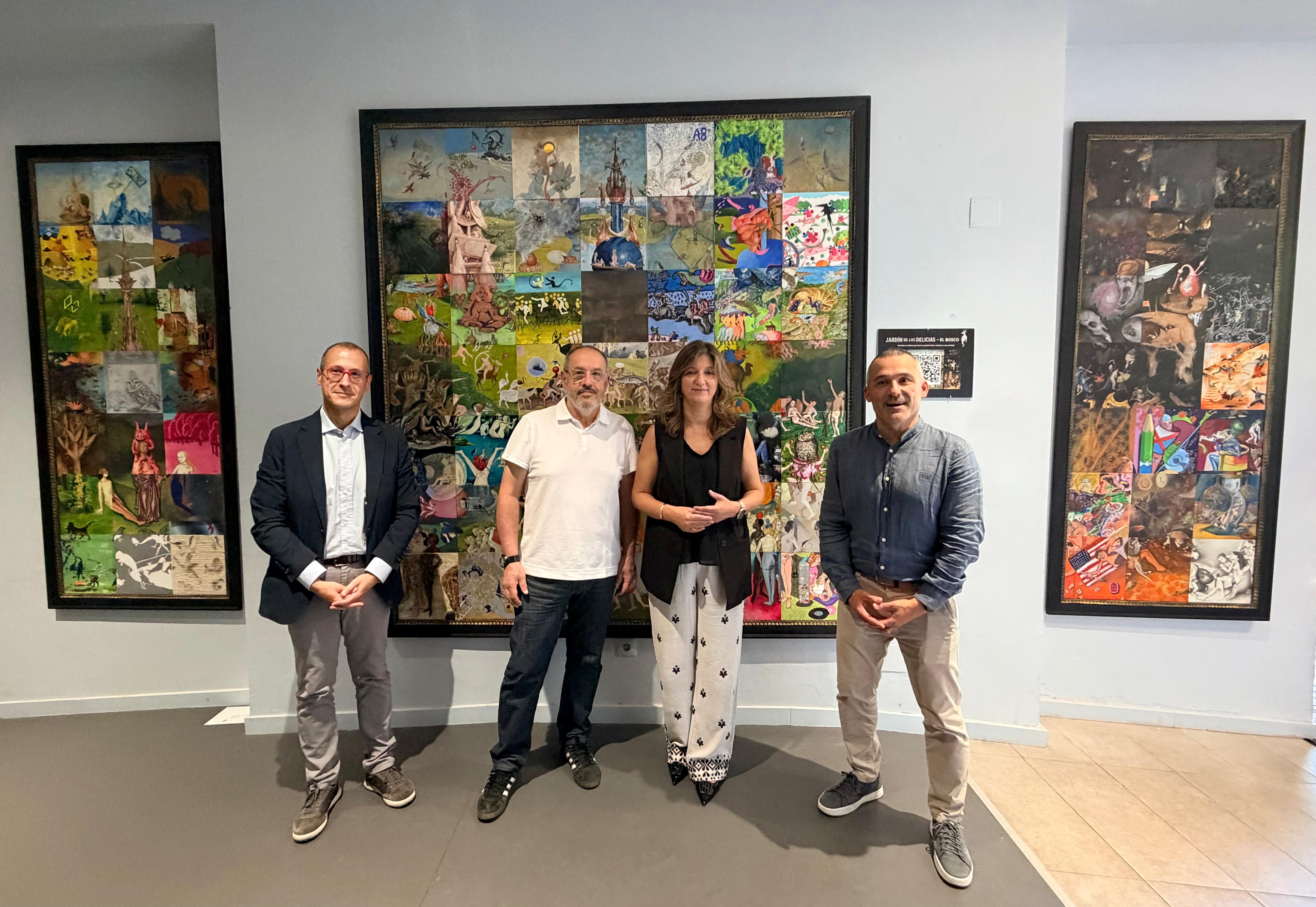 Un instante de la donación del tríptico realizado por 91 artistas leoneses. | L.N.C.