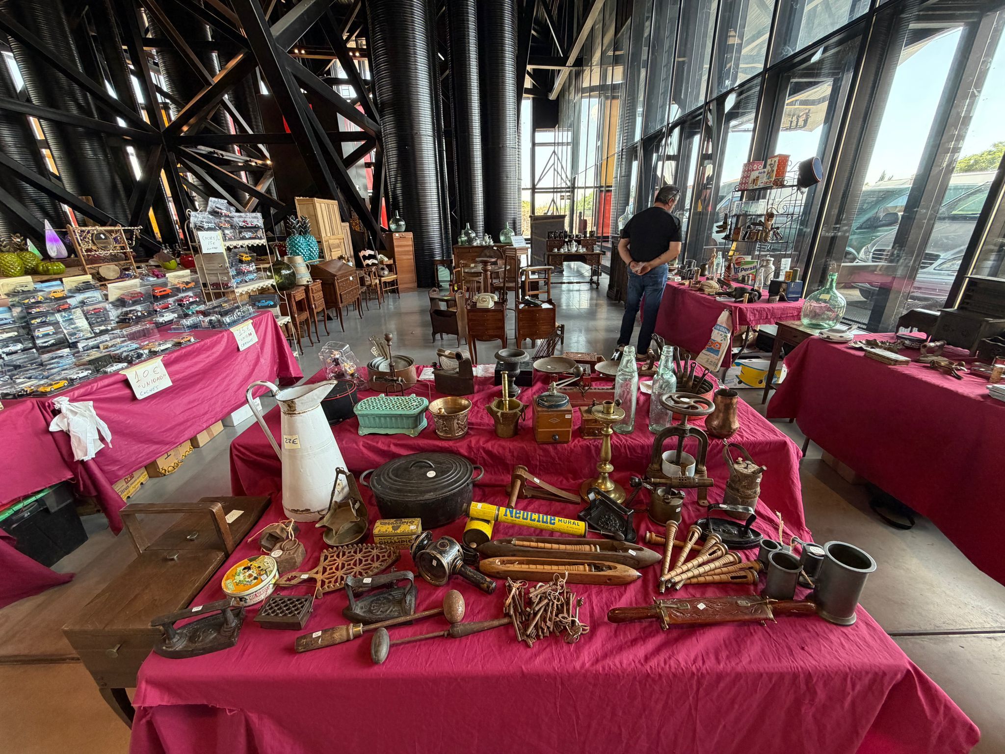  La Feria de Antigüedades 'León Antiq', en imágenes
