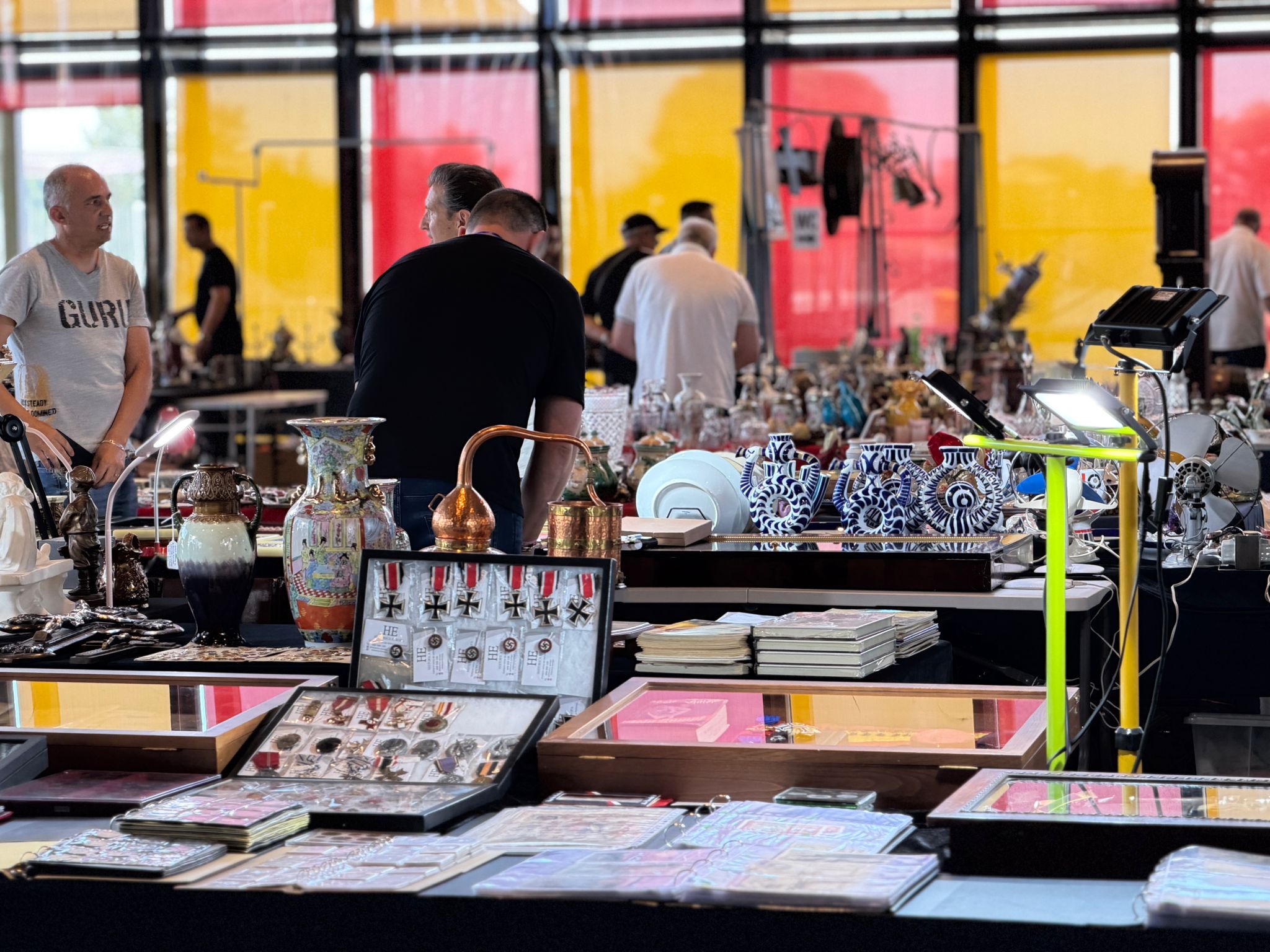  La Feria de Antigüedades 'León Antiq', en imágenes 