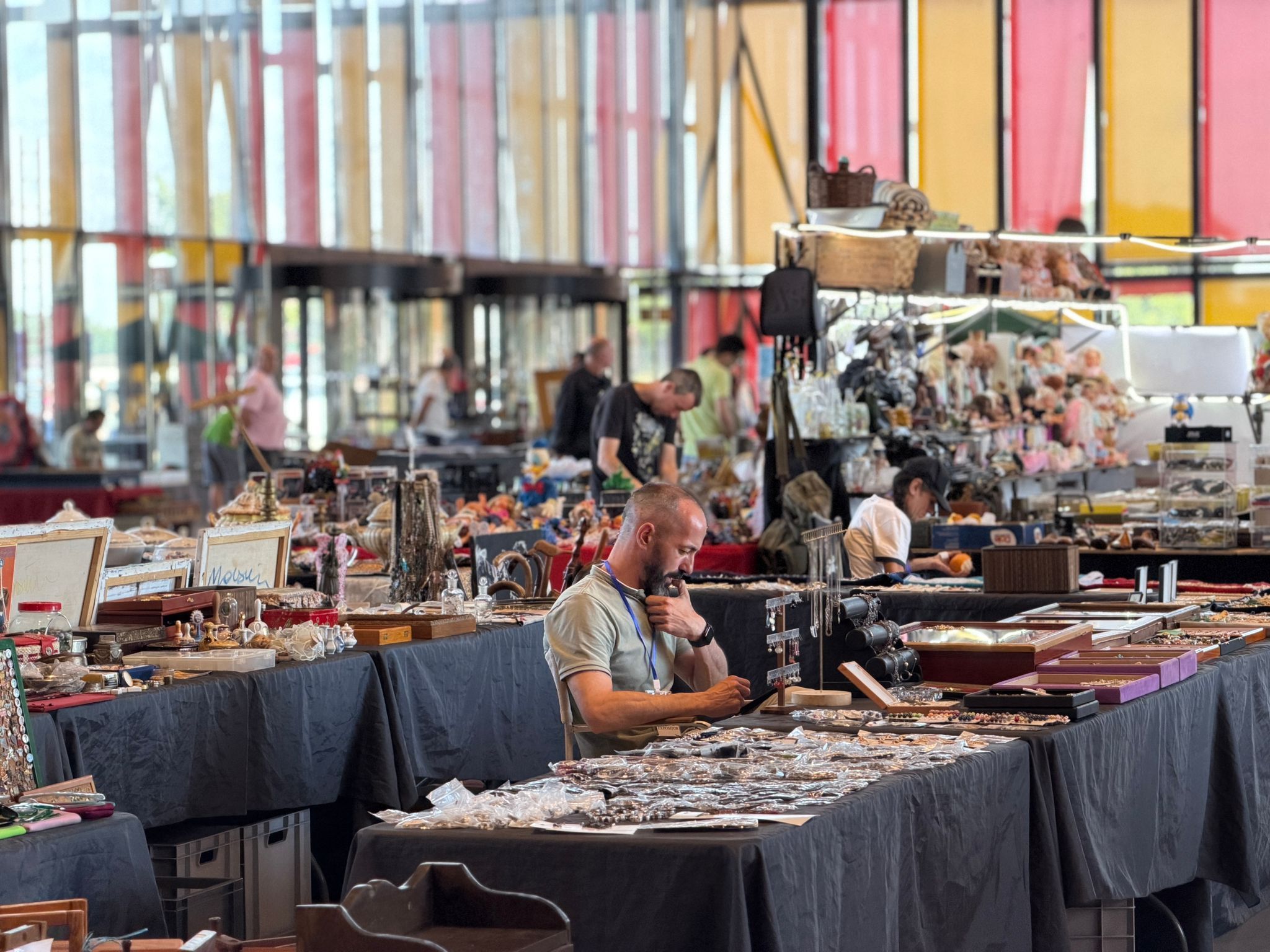  La Feria de Antigüedades 'León Antiq', en imágenes 
