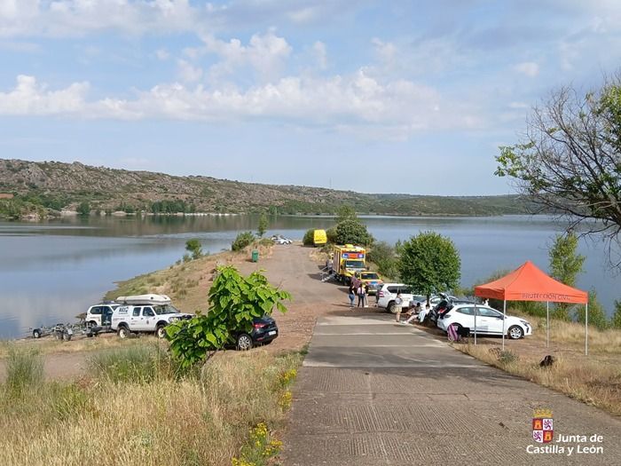 Dispositivo de búsqueda en el embalse Ricobayo, Zamora. | JCYL