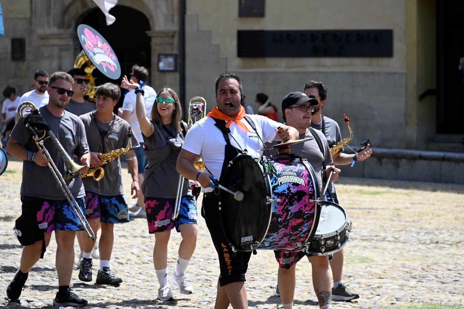 Día de Peñas en las fiestas de San Juan y San Pedro de León. | SAÚL ARÉN