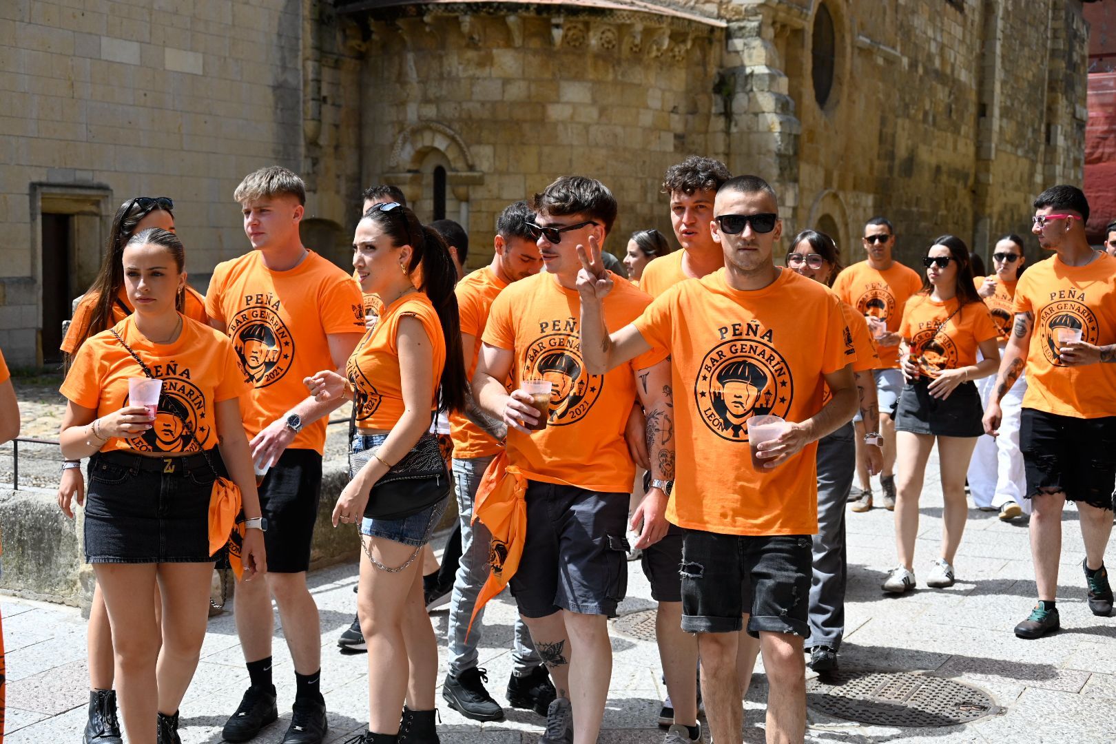 Día de Peñas en las fiestas de San Juan y San Pedro de León. | SAÚL ARÉN