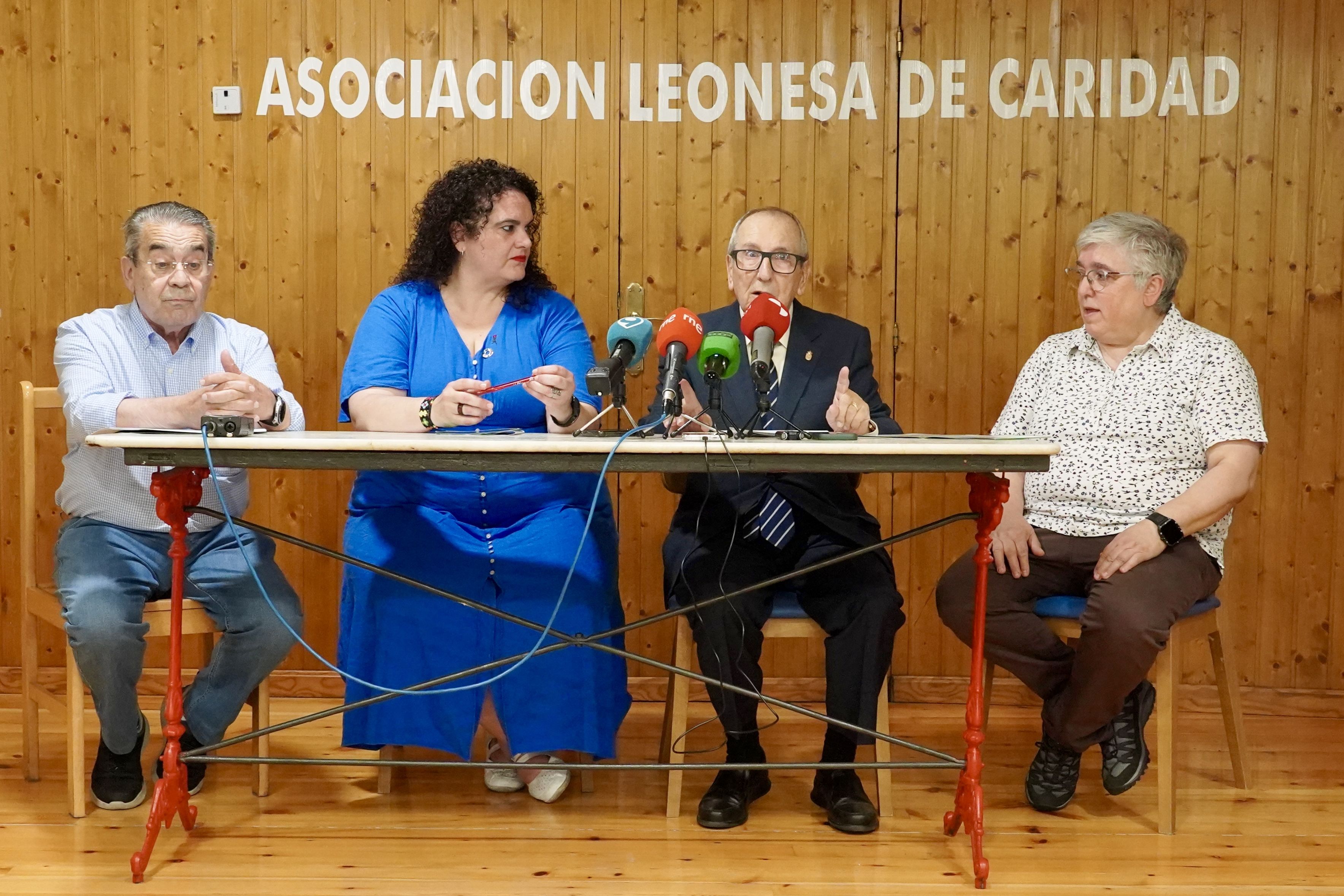 Constancio García Paramio, Vera López, Félix Llorente y Sor Isabel García. | ICAL