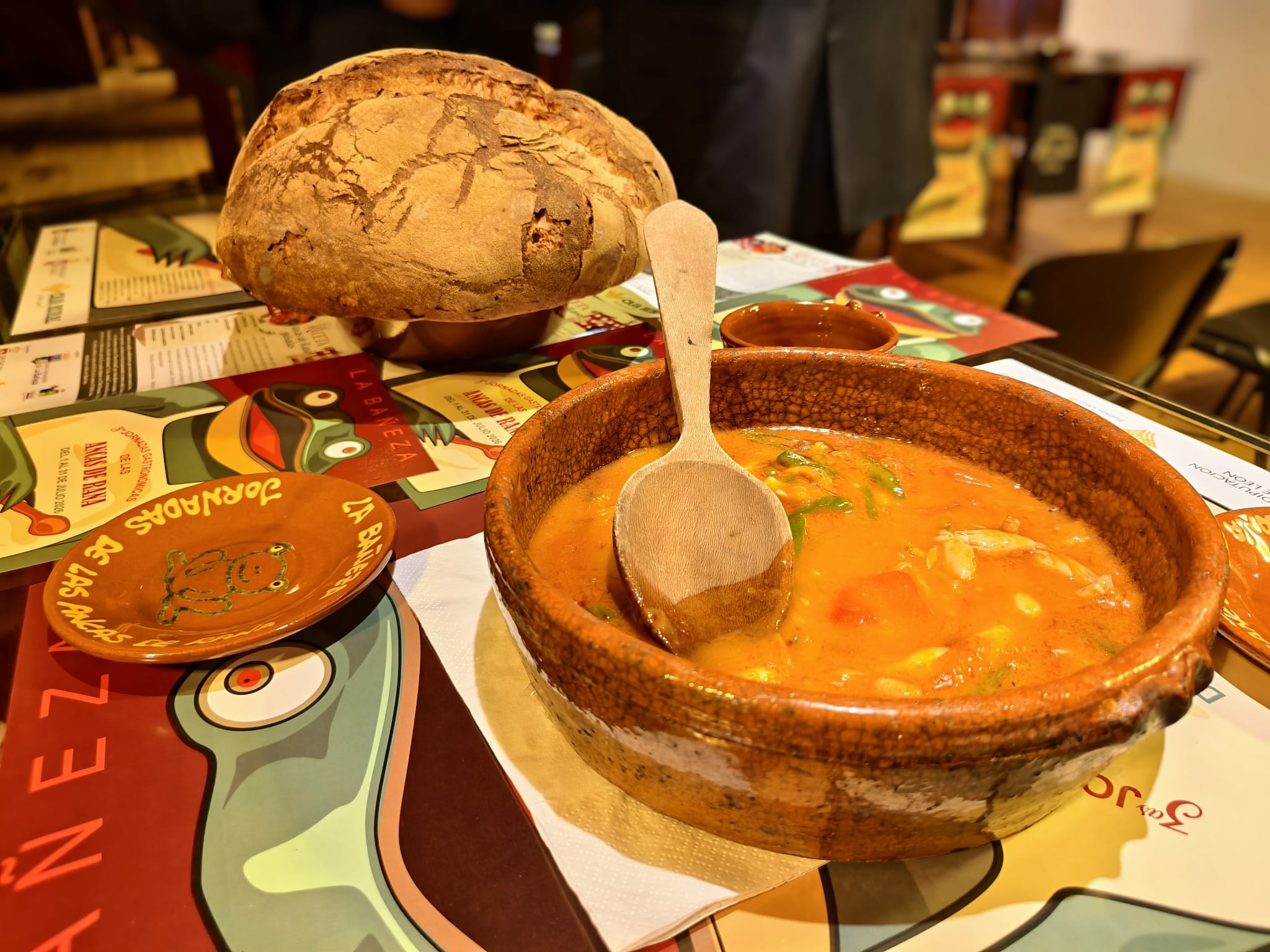 Plato de ancas de rana a la bañezana. | A. RODRÍGUEZ Plato de ancas de rana a la bañezana. | A. RODRÍGUEZ