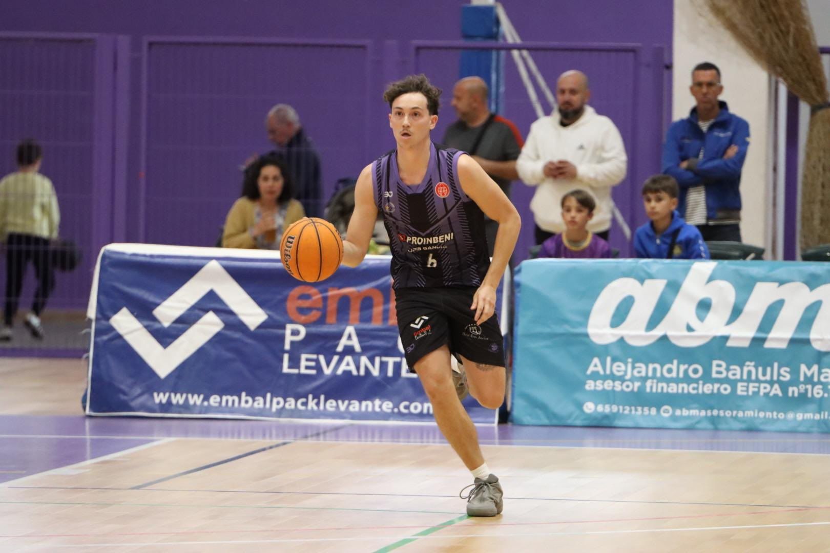 Calos Hurtado llega al Clínica Ponferrada procedente de Gandía. GANDÍA