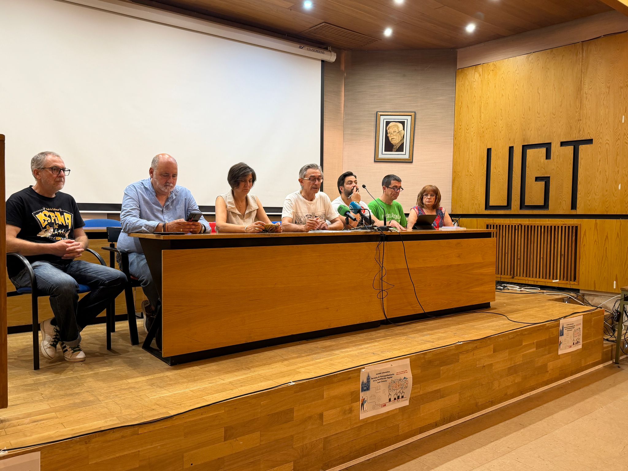 Un instante de la rueda de prensa sobre el balance del curso escolar 25/26 en León. | SAÚL ARÉN