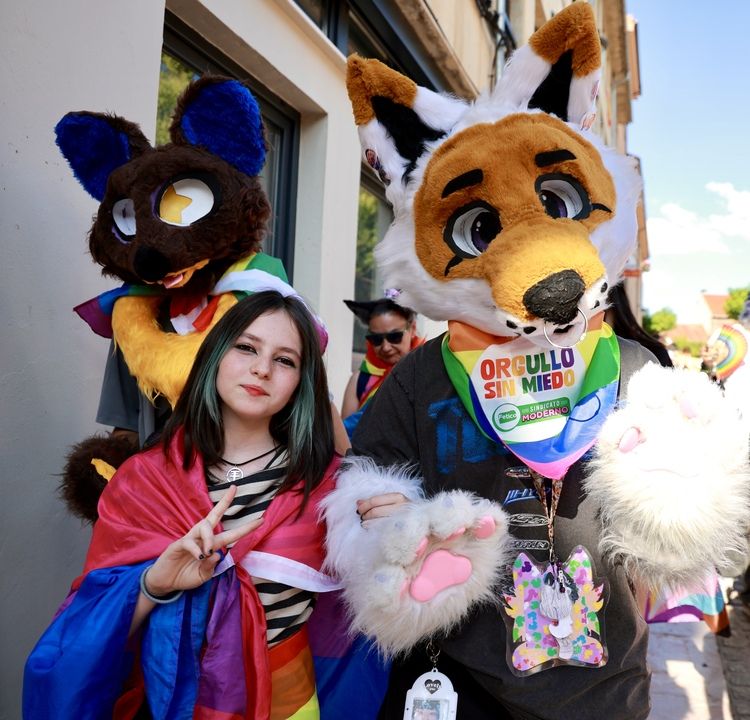 La manifestación del Orgullo LGTBIAQ+ (4)