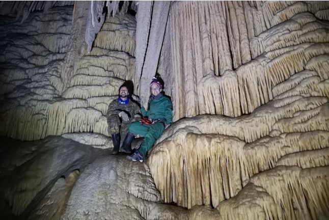 El espeleobarranquismo en Valporquero es una de las experiencias de aventura más destacadas de España.