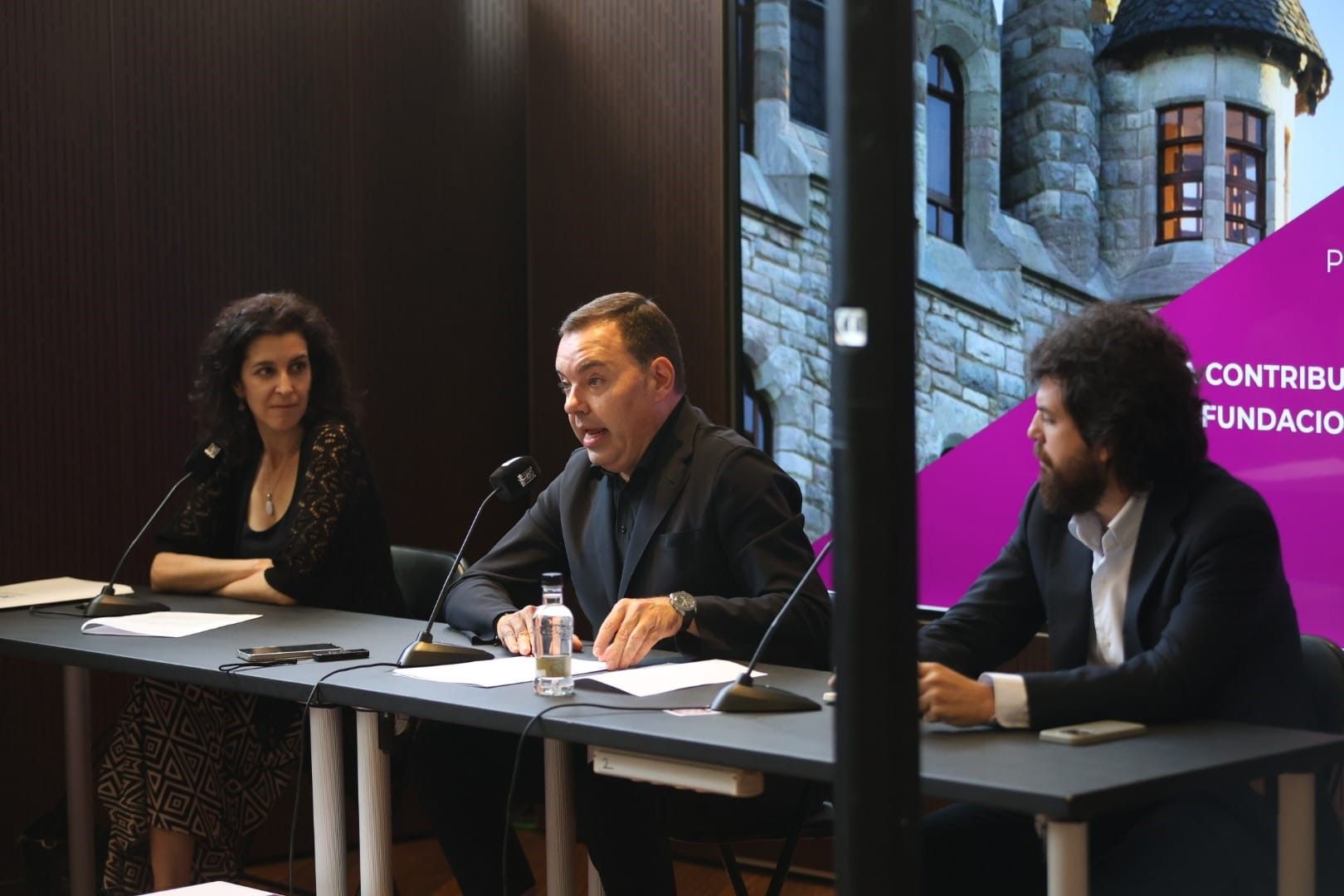 Alicia Piñar, José María Viejo y Gonzalo López presentaron el documento sobre el impacto socioeconómico de fundaciones culturales. | FERNANDO OTERO