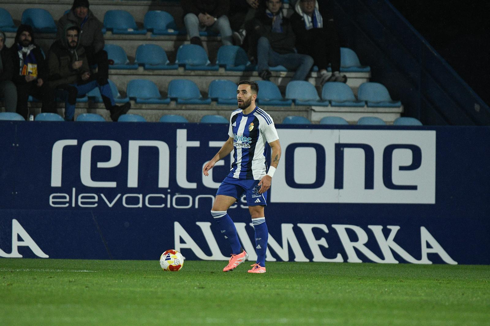 Germán Nóvoa no continua en la Deportiva y se marcha al Racing de Ferrol. QUINITO